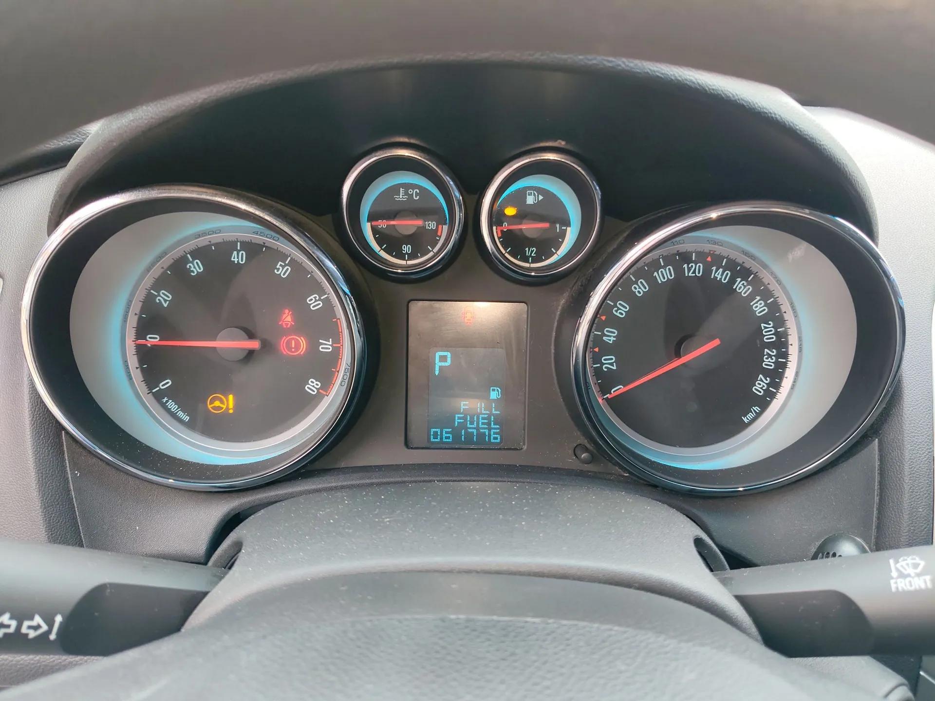 Buick GT 2014 XT 1.6L Automatic Fashion Edition — миниатюра 14