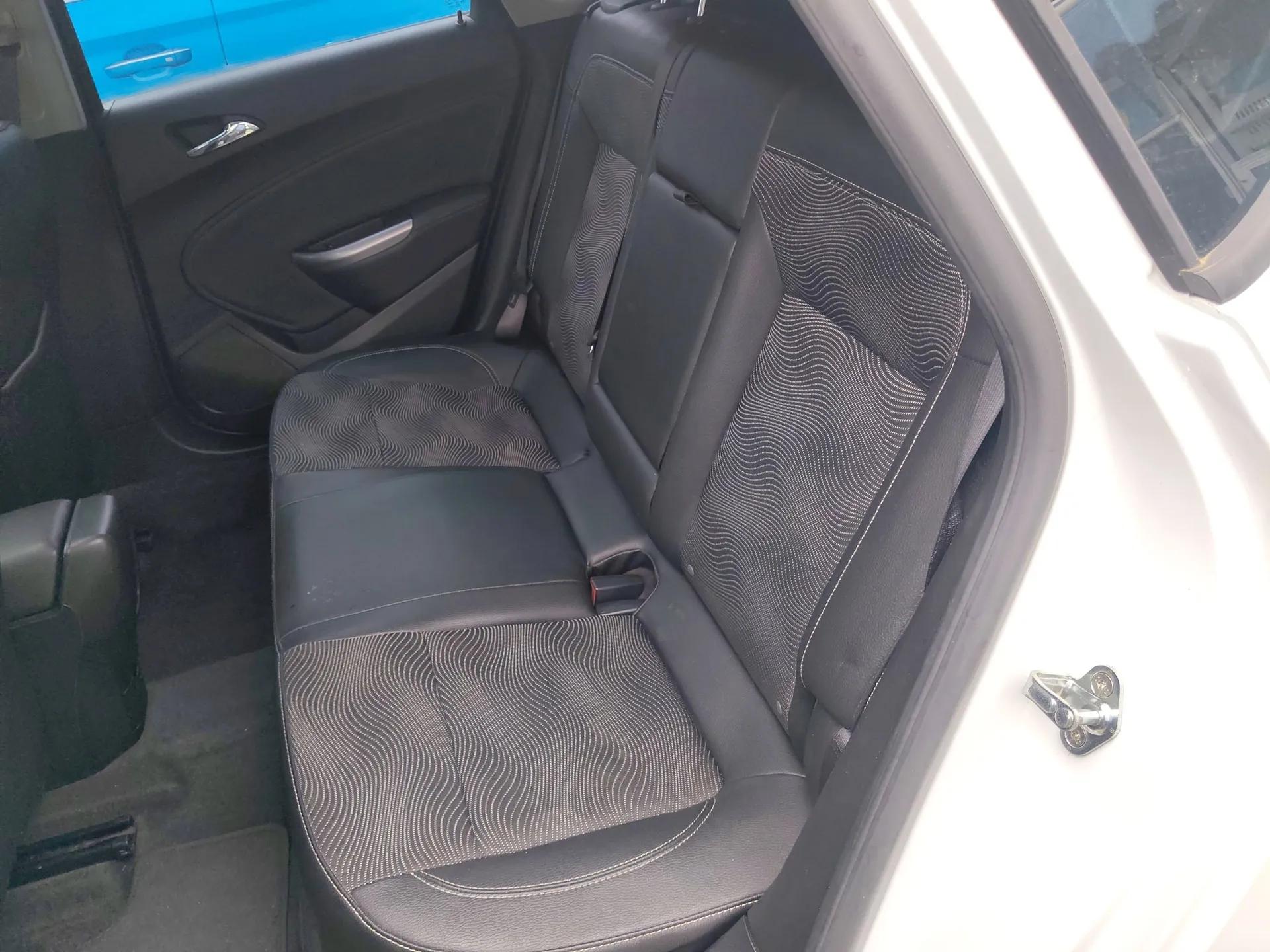 Buick GT 2014 XT 1.6L Automatic Fashion Edition — миниатюра 19