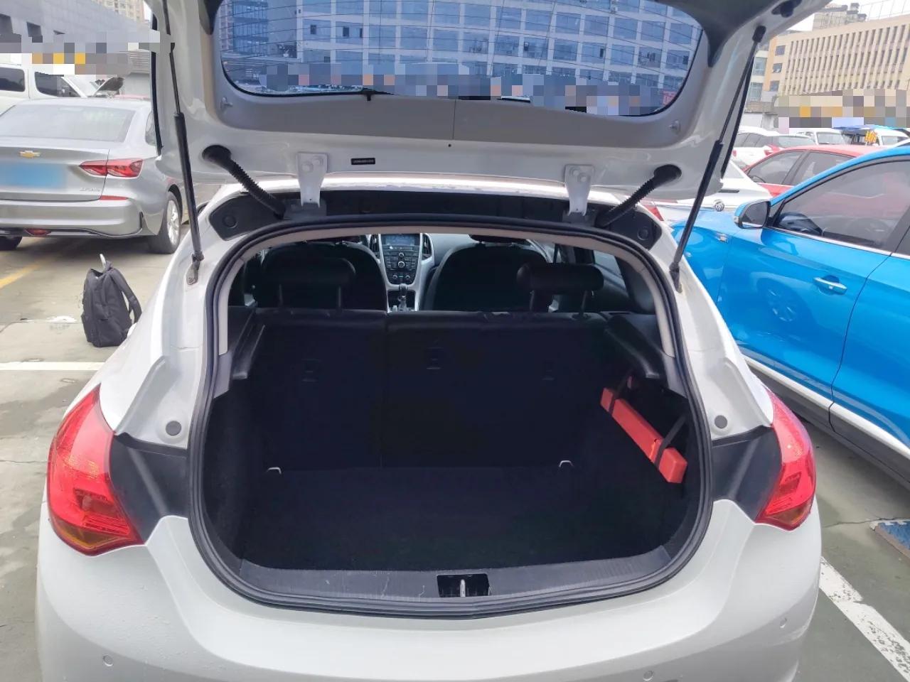 Buick GT 2014 XT 1.6L Automatic Fashion Edition — миниатюра 21