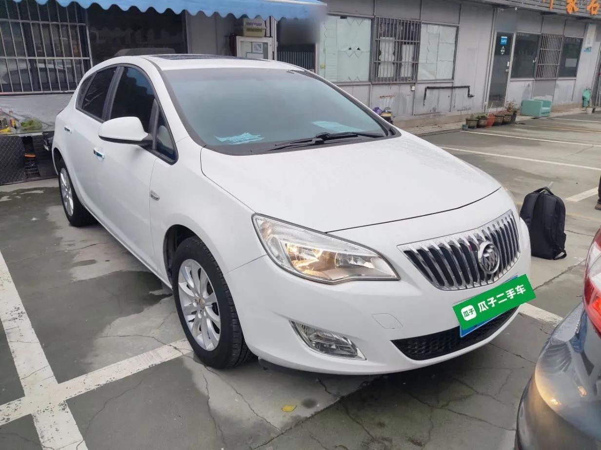 Buick GT 2014 XT 1.6L Automatic Fashion Edition — миниатюра 6