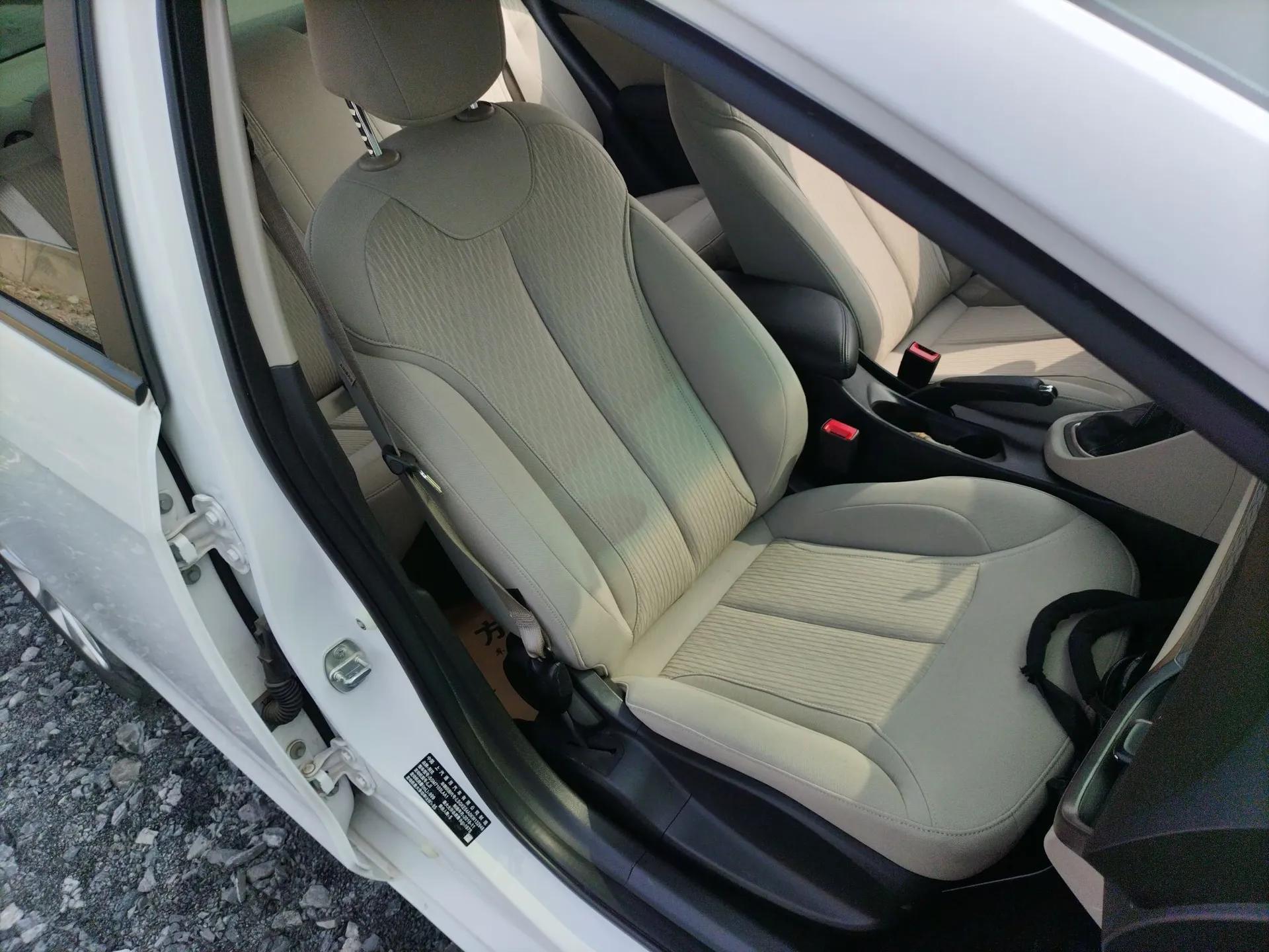 Buick GT 2018 15T Dual-Clutch Advanced Model China V Standard — миниатюра 23