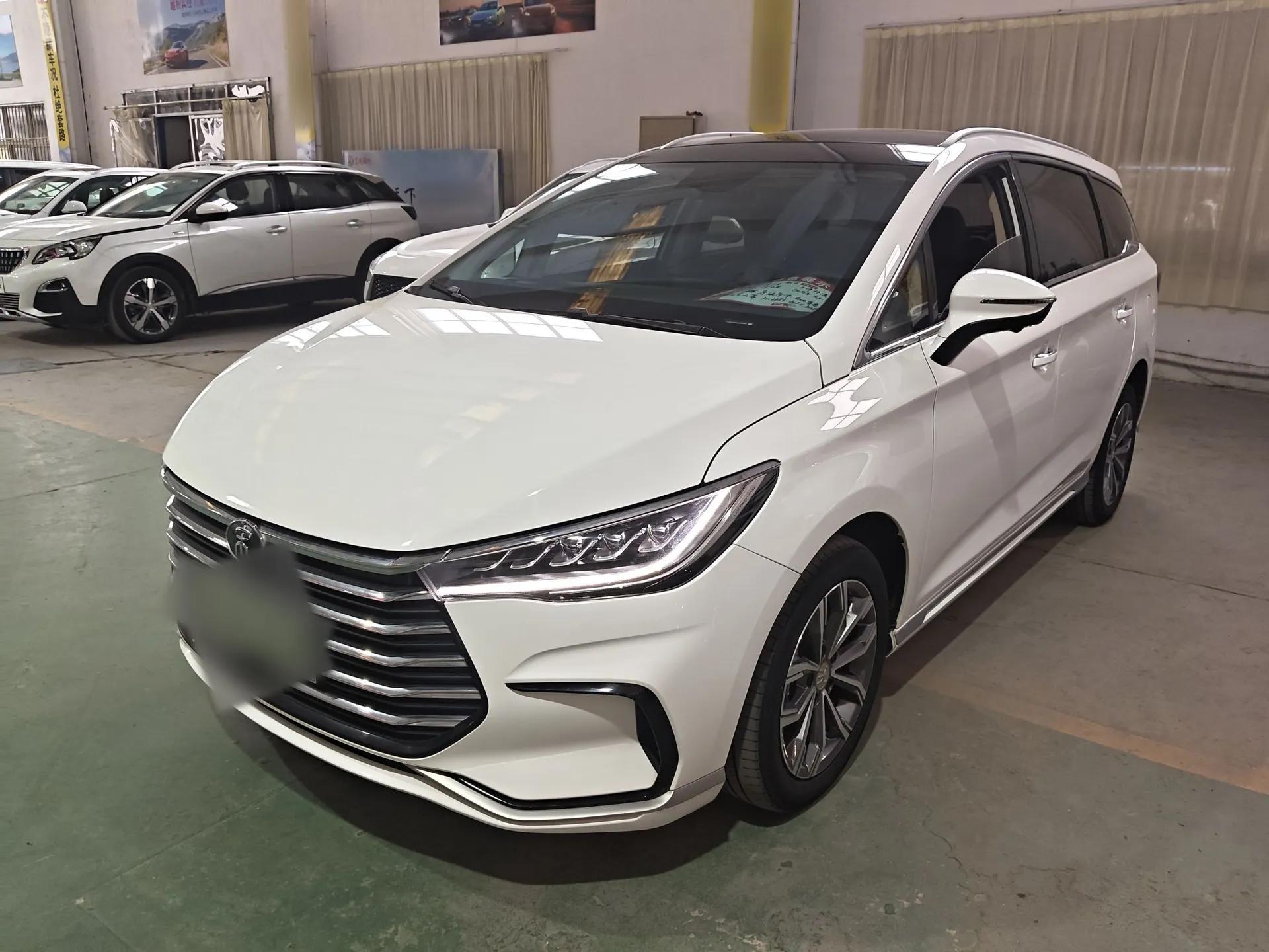 BYD Song MAX 2021 Upgraded Model 1.5T Automatic Prestige 6-Seater — миниатюра 1