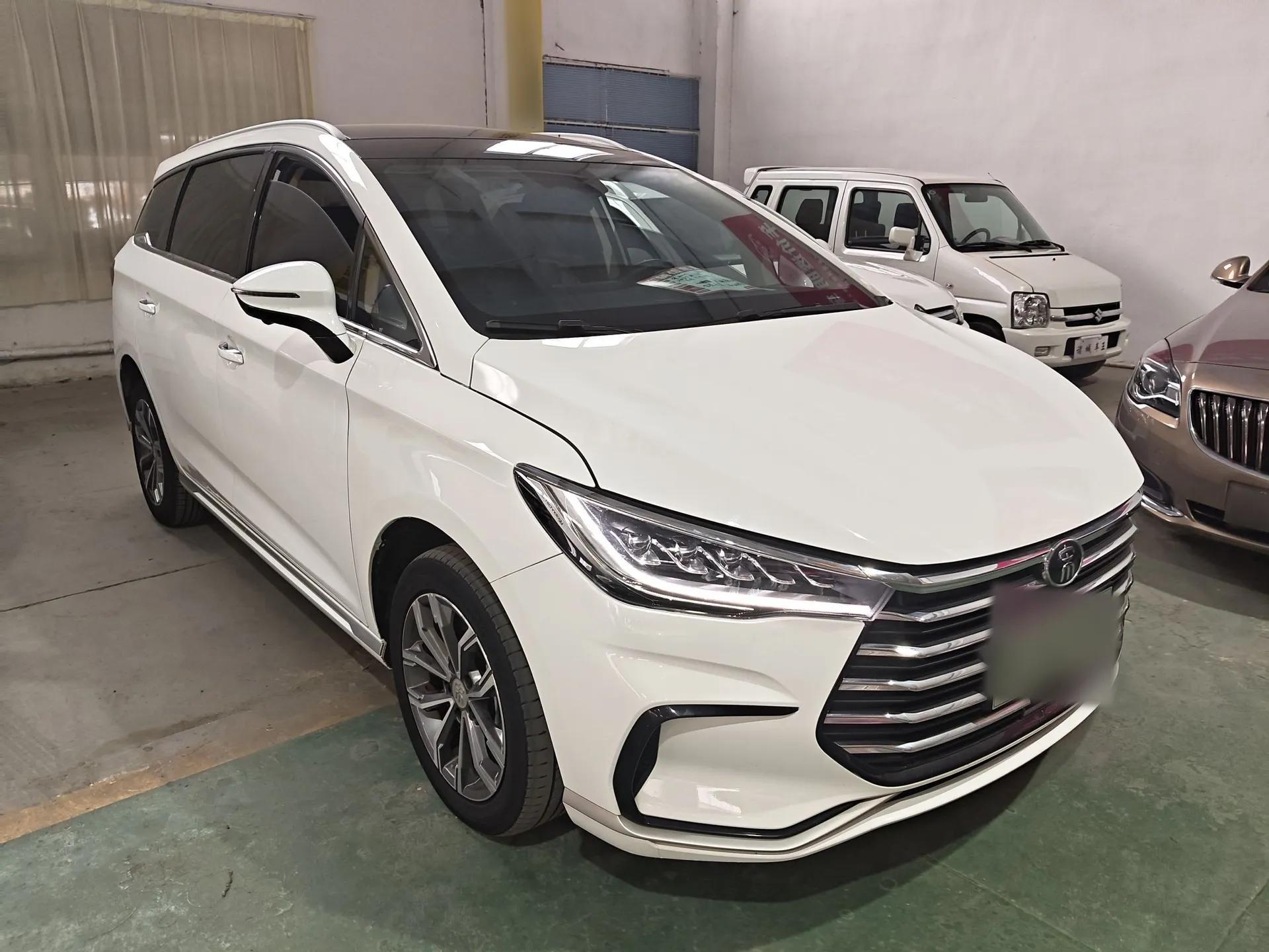 BYD Song MAX 2021 Upgraded Model 1.5T Automatic Prestige 6-Seater — миниатюра 3