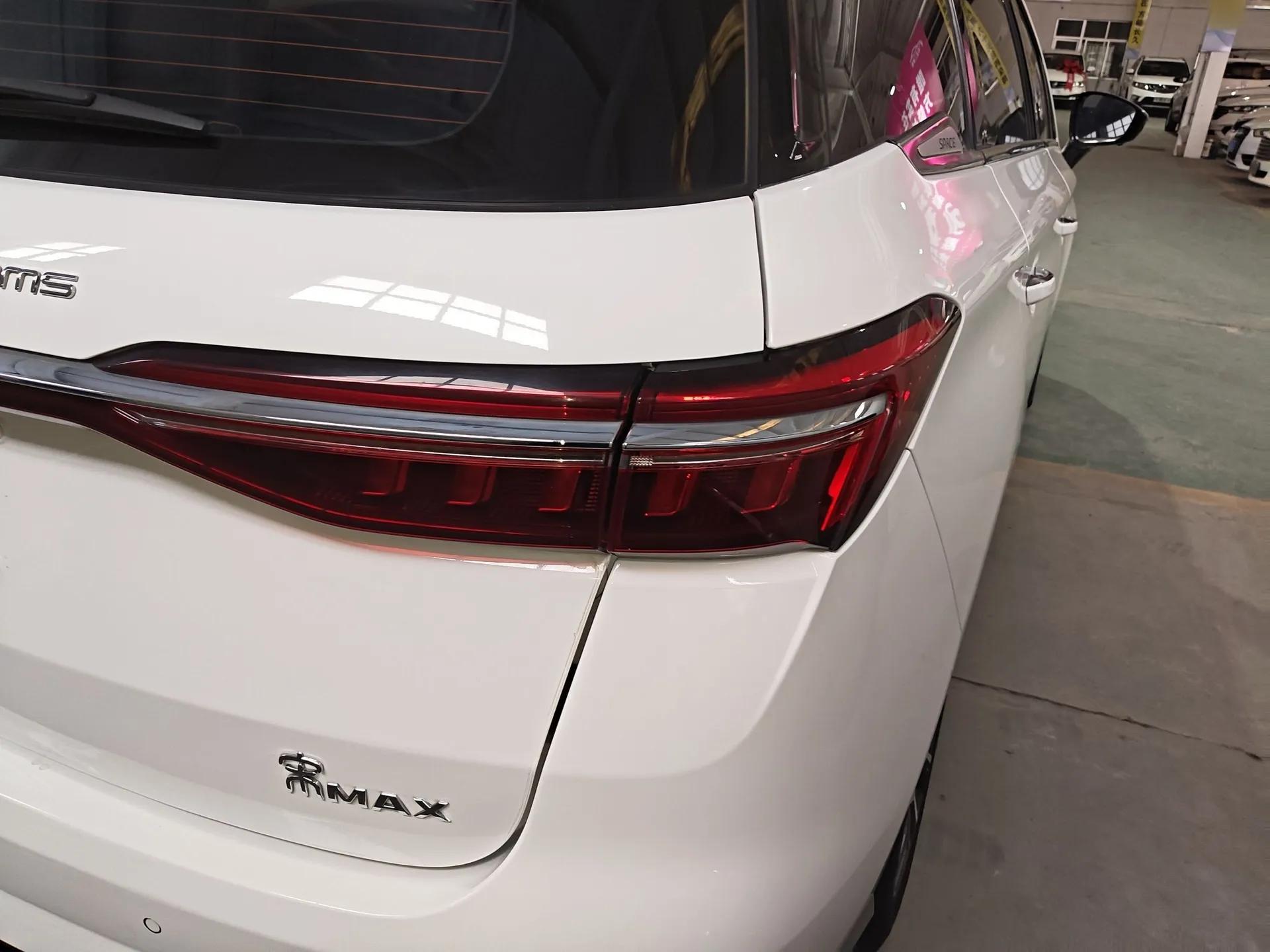 BYD Song MAX 2021 Upgraded Model 1.5T Automatic Prestige 6-Seater — миниатюра 7
