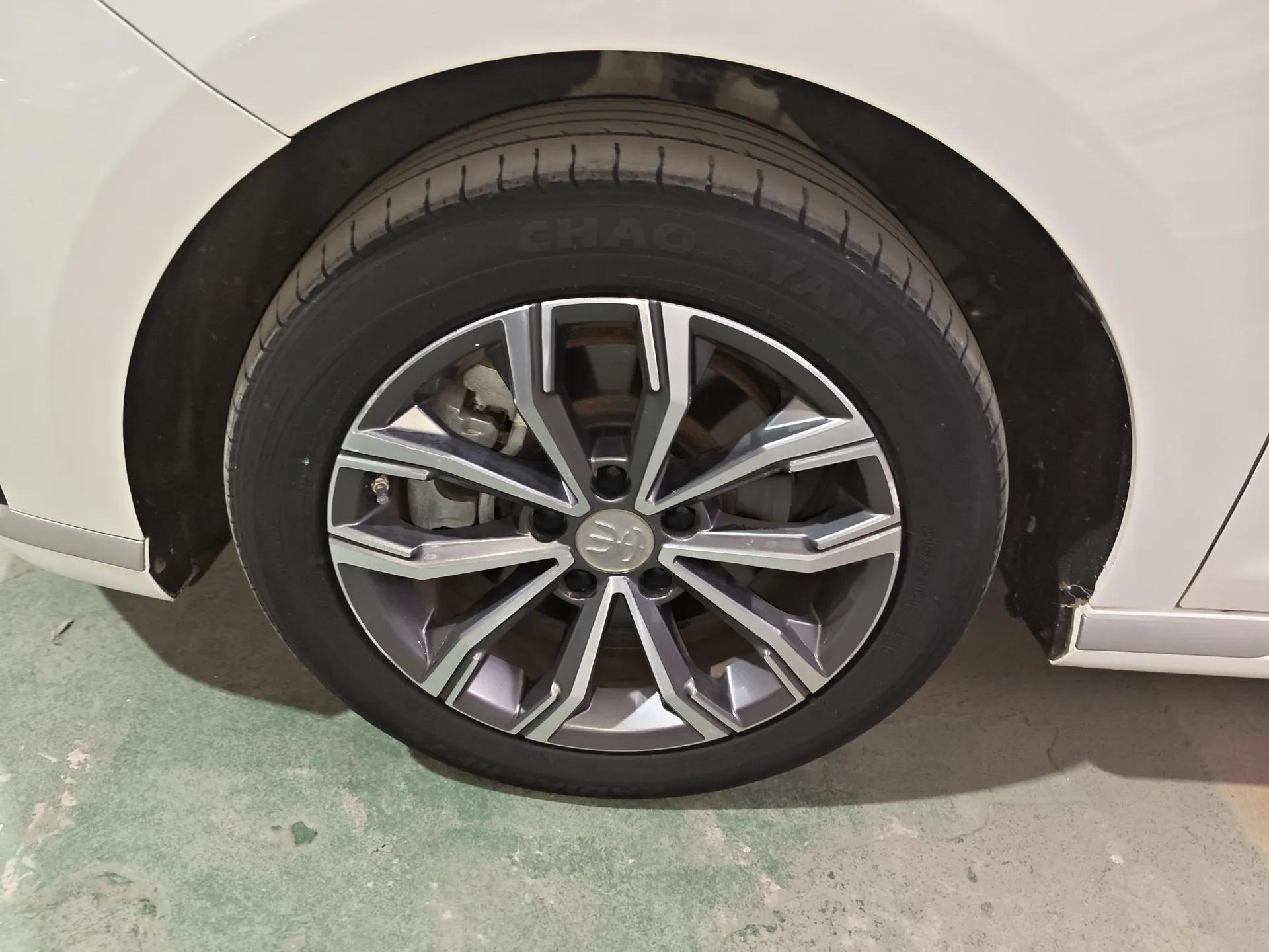 BYD Song MAX 2021 Upgraded Model 1.5T Automatic Prestige 6-Seater — миниатюра 8