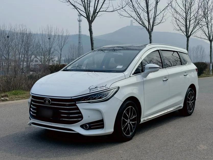 BYD Song MAX 2018 1.5T Automatic Smart Connect Elite Model with 6 Seats — миниатюра 1