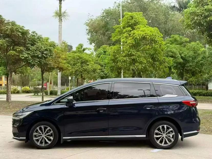 BYD Song MAX 2021 Upgraded Model 1.5T Automatic Flagship Version with 6 Seats — миниатюра 6