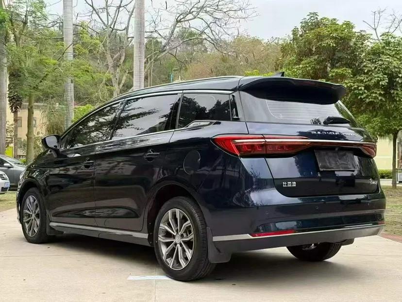 BYD Song MAX 2021 Upgraded Model 1.5T Automatic Flagship Version with 6 Seats — миниатюра 8