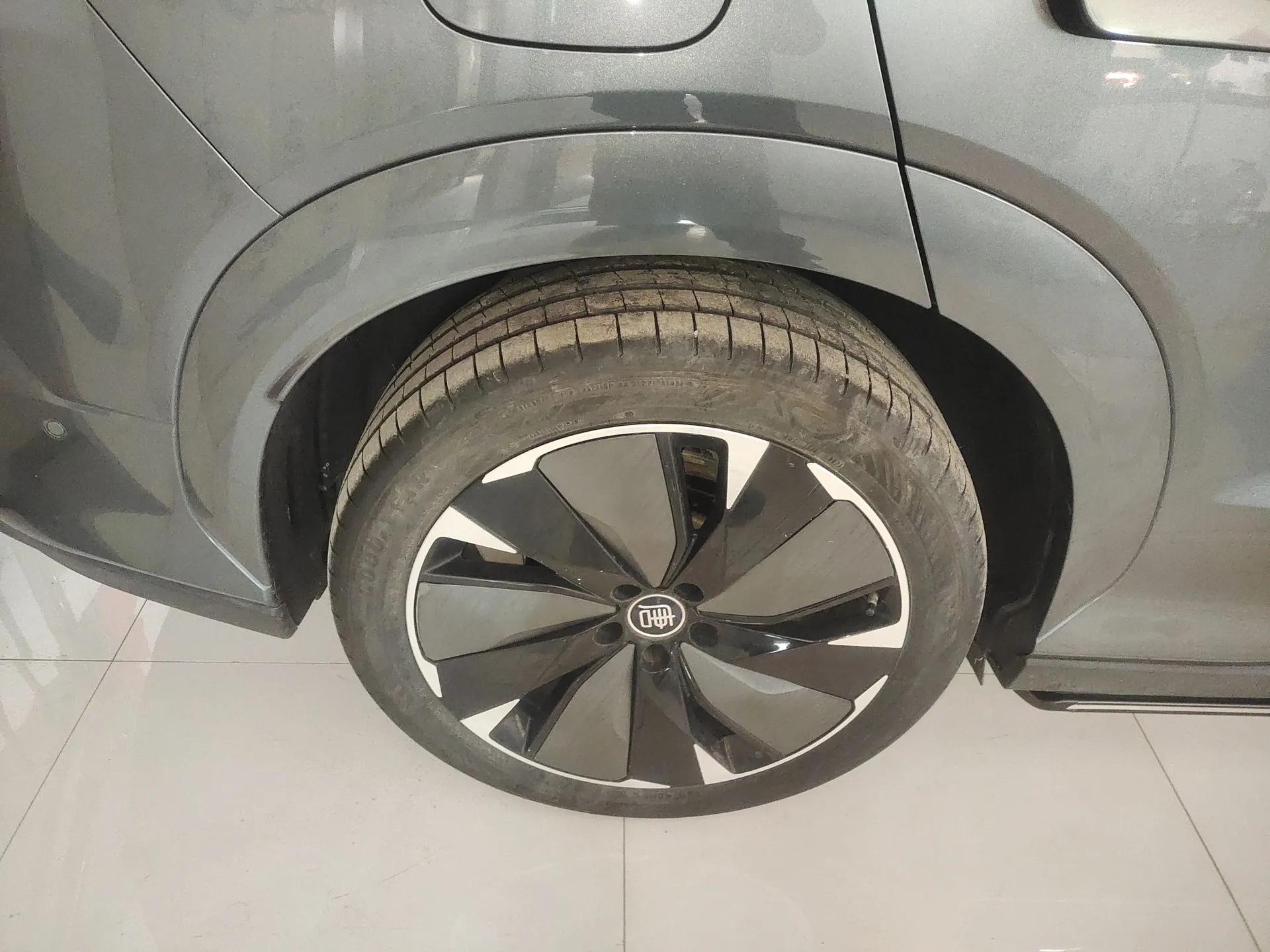 BYD Tang L 2025 DM 175KM Drone Player Edition — миниатюра 10