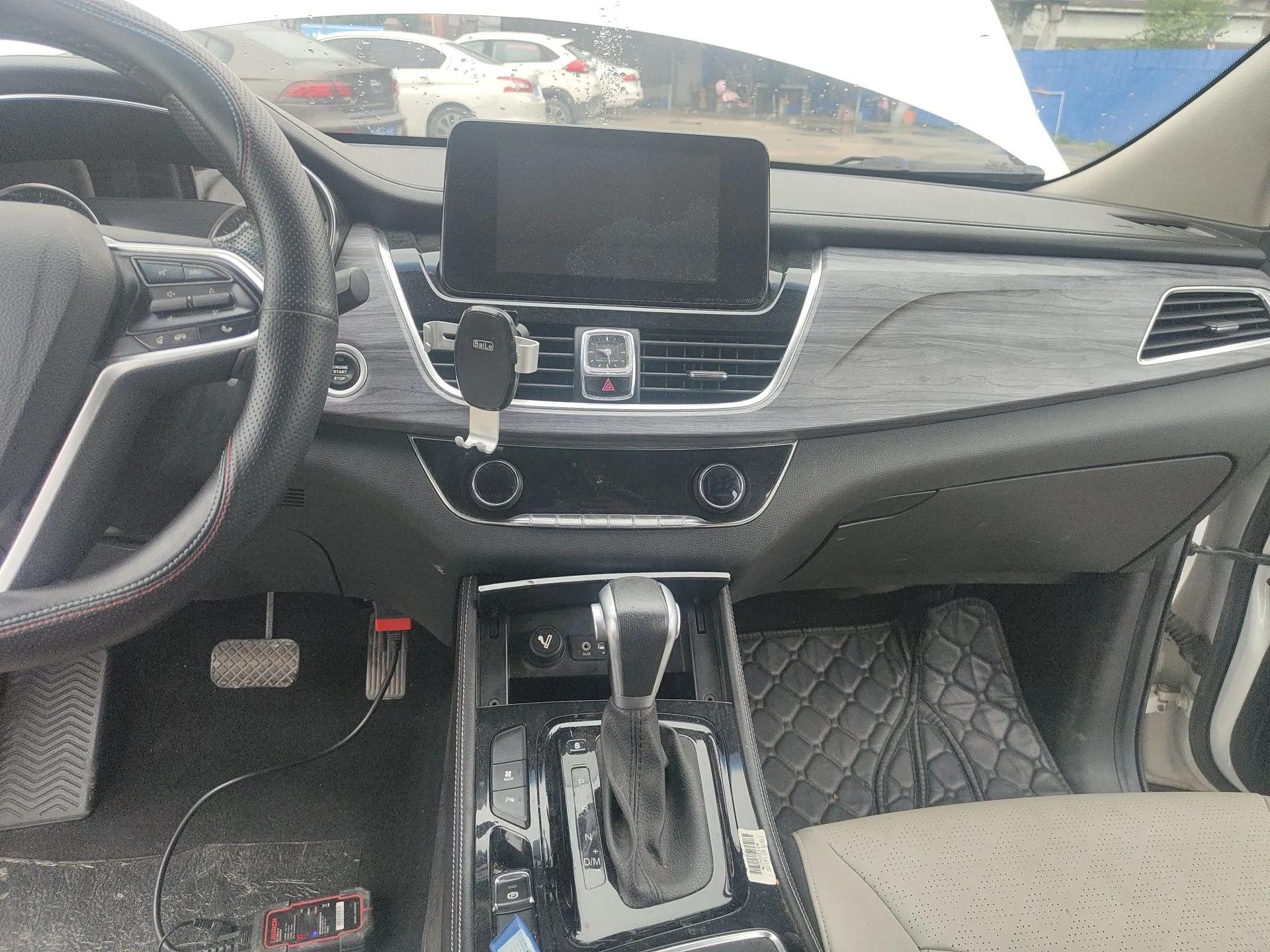 Baojun 730 2017 1.5T DCT Fashion Edition 7-Seater China V Emission Standard — миниатюра 16