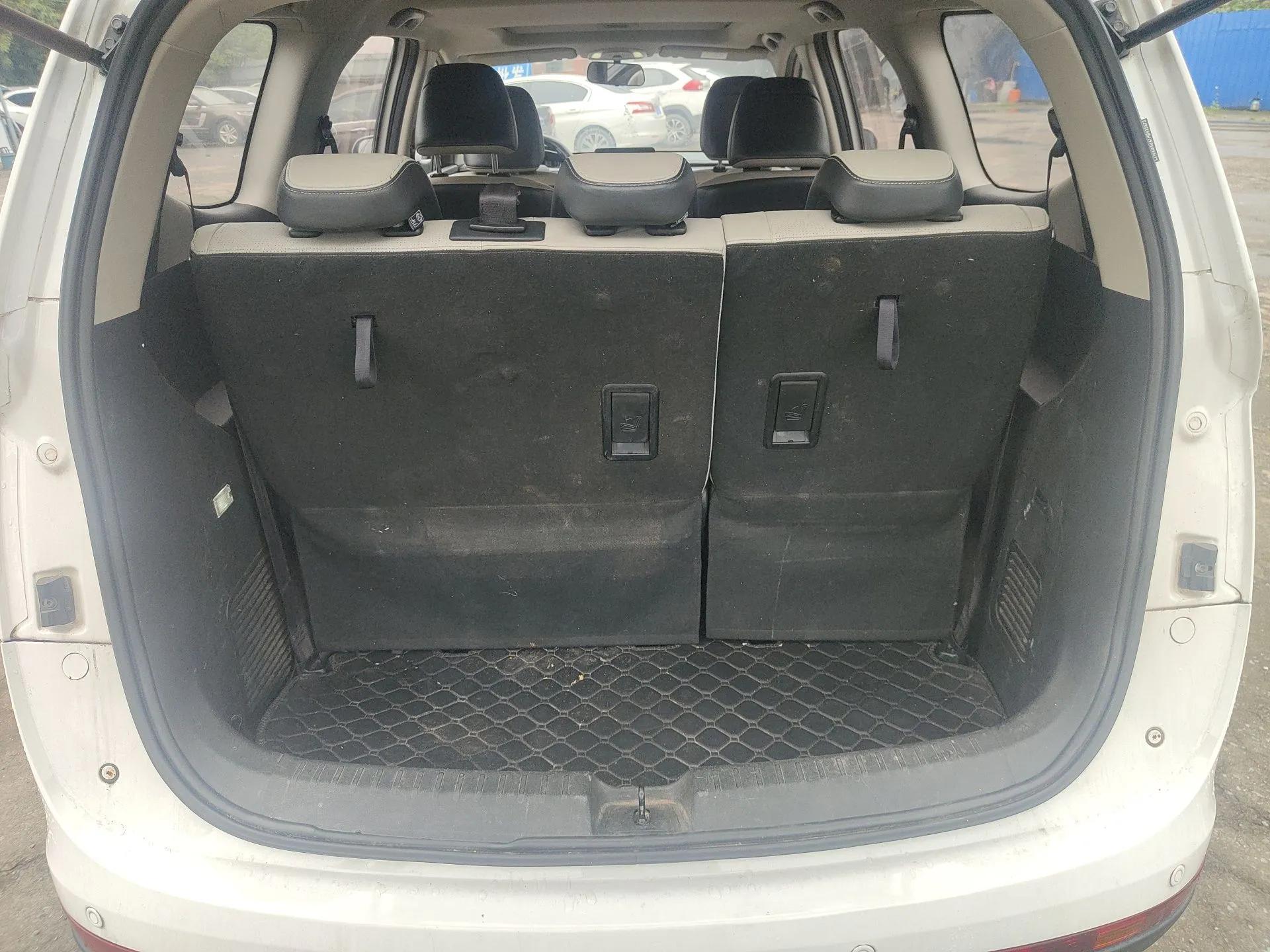 Baojun 730 2017 1.5T DCT Fashion Edition 7-Seater China V Emission Standard — миниатюра 22
