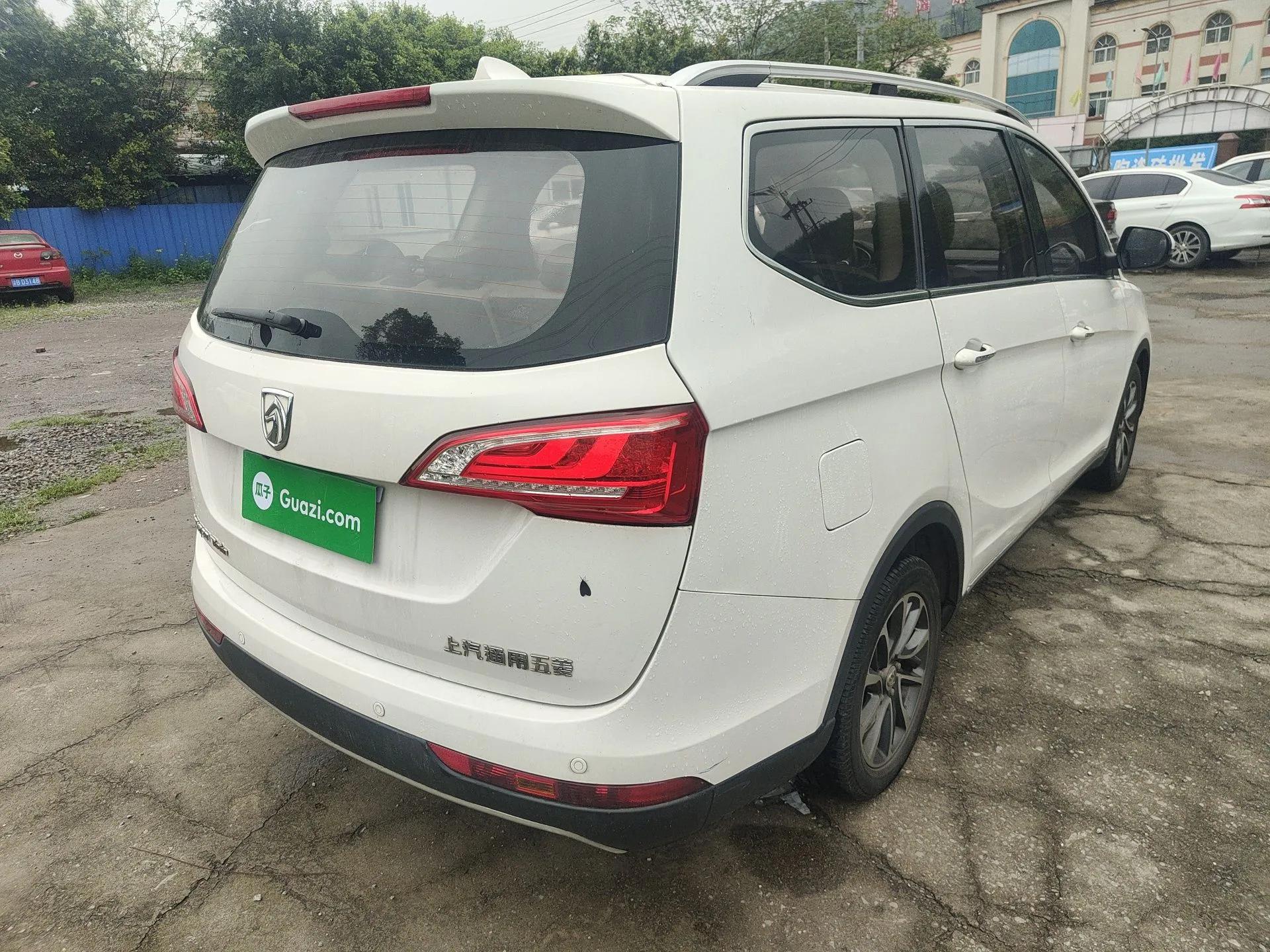 Baojun 730 2017 1.5T DCT Fashion Edition 7-Seater China V Emission Standard — миниатюра 6