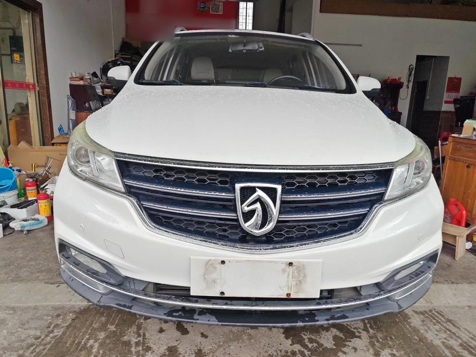 Baojun 730 2017 1.5T DCT Fashion Edition 7-Seater China V Emission Standard — миниатюра 2