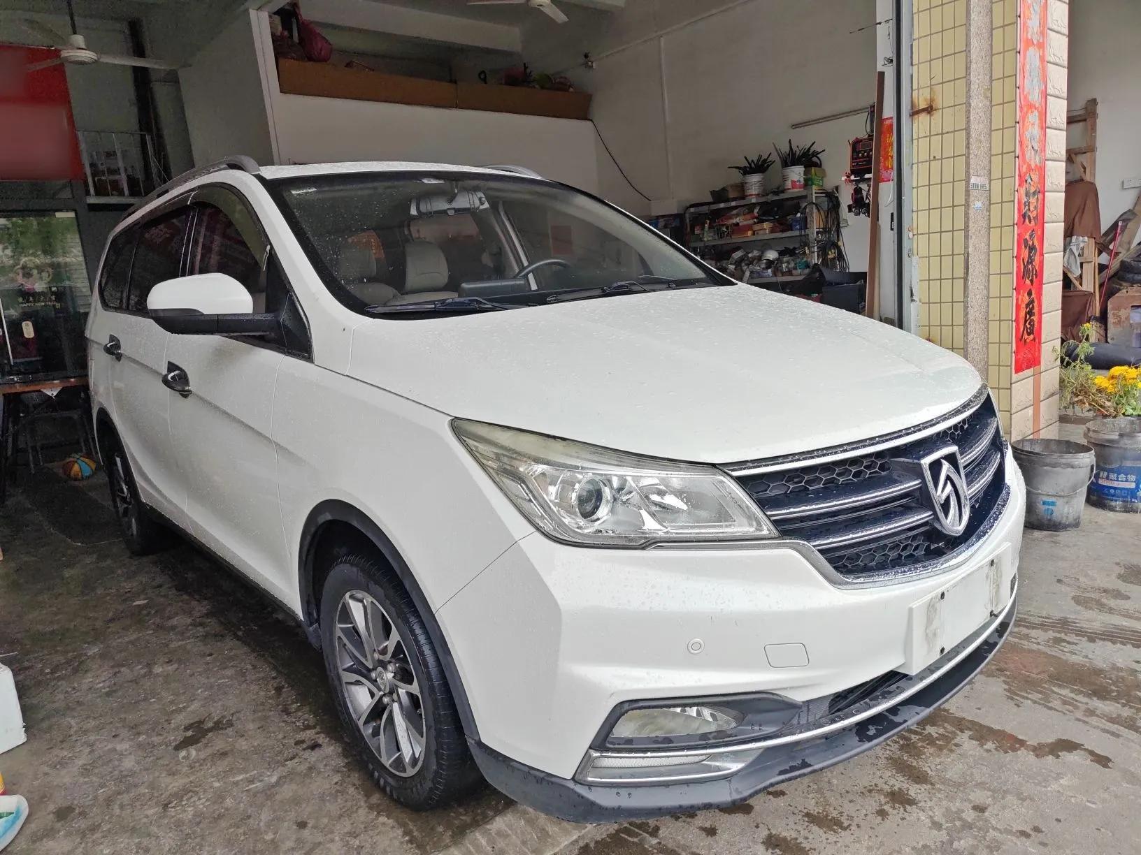 Baojun 730 2017 1.5T DCT Fashion Edition 7-Seater China V Emission Standard — миниатюра 3