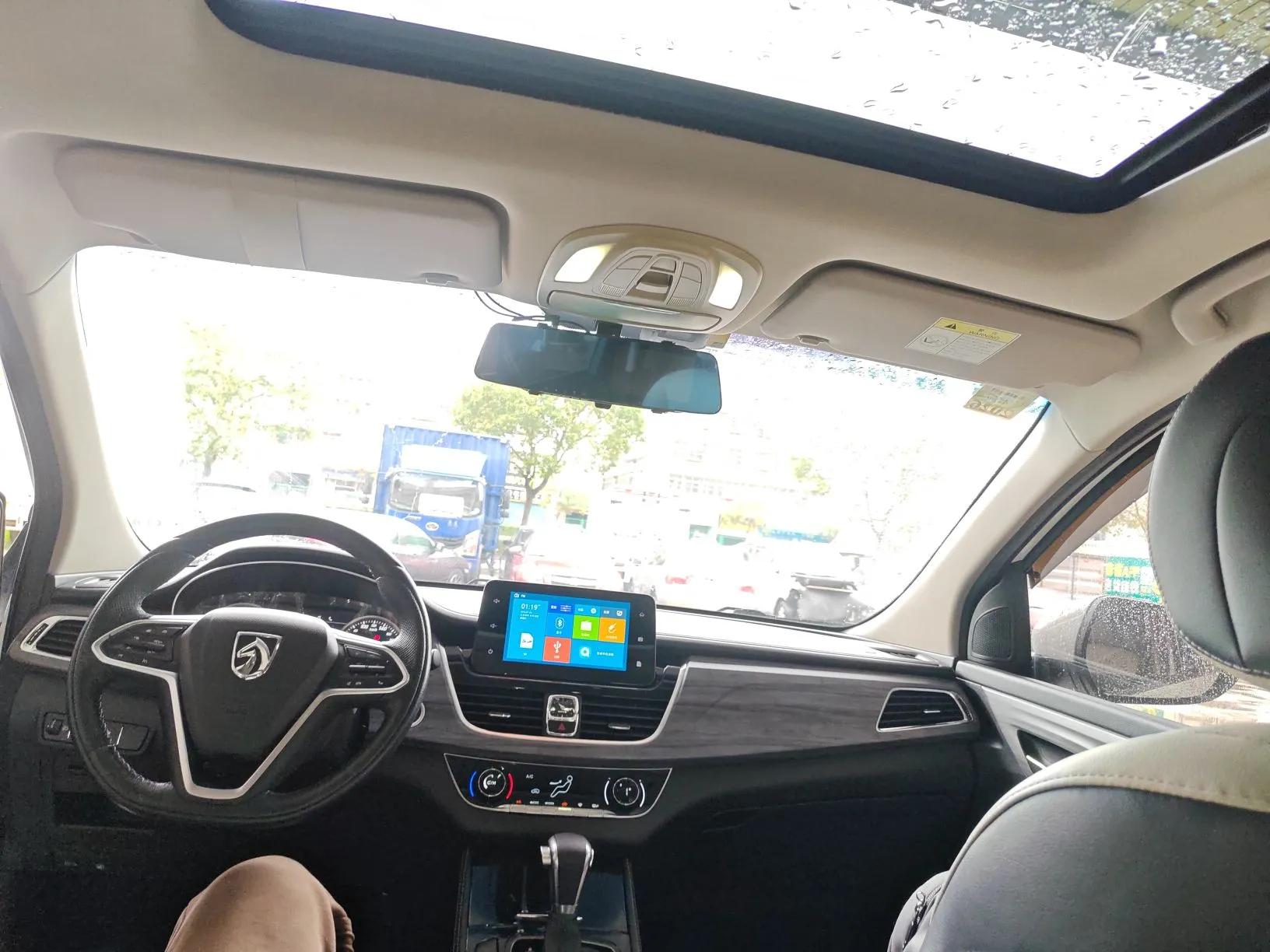 Baojun 730 2017 1.5T DCT Fashion Edition 7-Seater China V Emission Standard — миниатюра 21