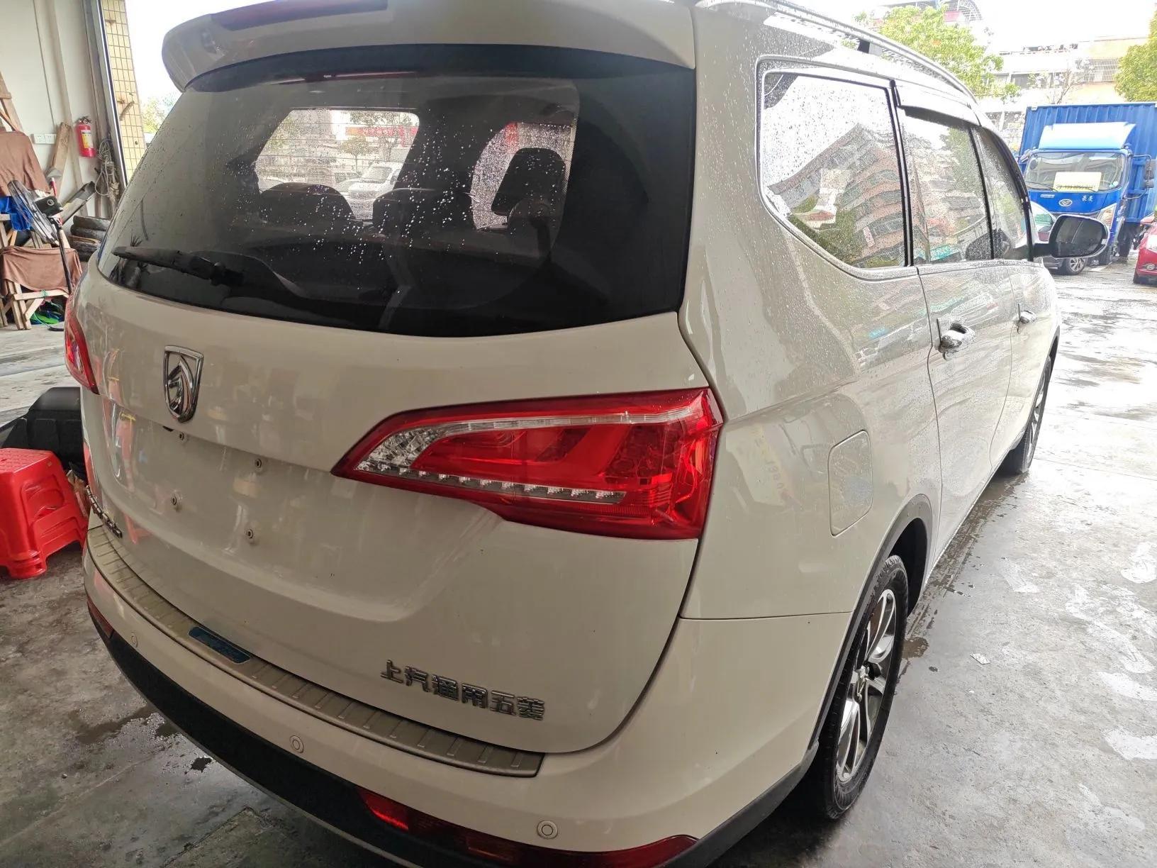 Baojun 730 2017 1.5T DCT Fashion Edition 7-Seater China V Emission Standard — миниатюра 6