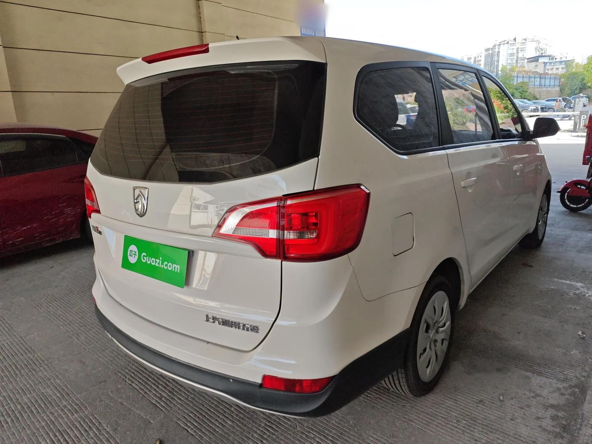 Baojun 730 2016 1.5L Manual Value Edition 7 Seats China V Emission Standard — миниатюра 6