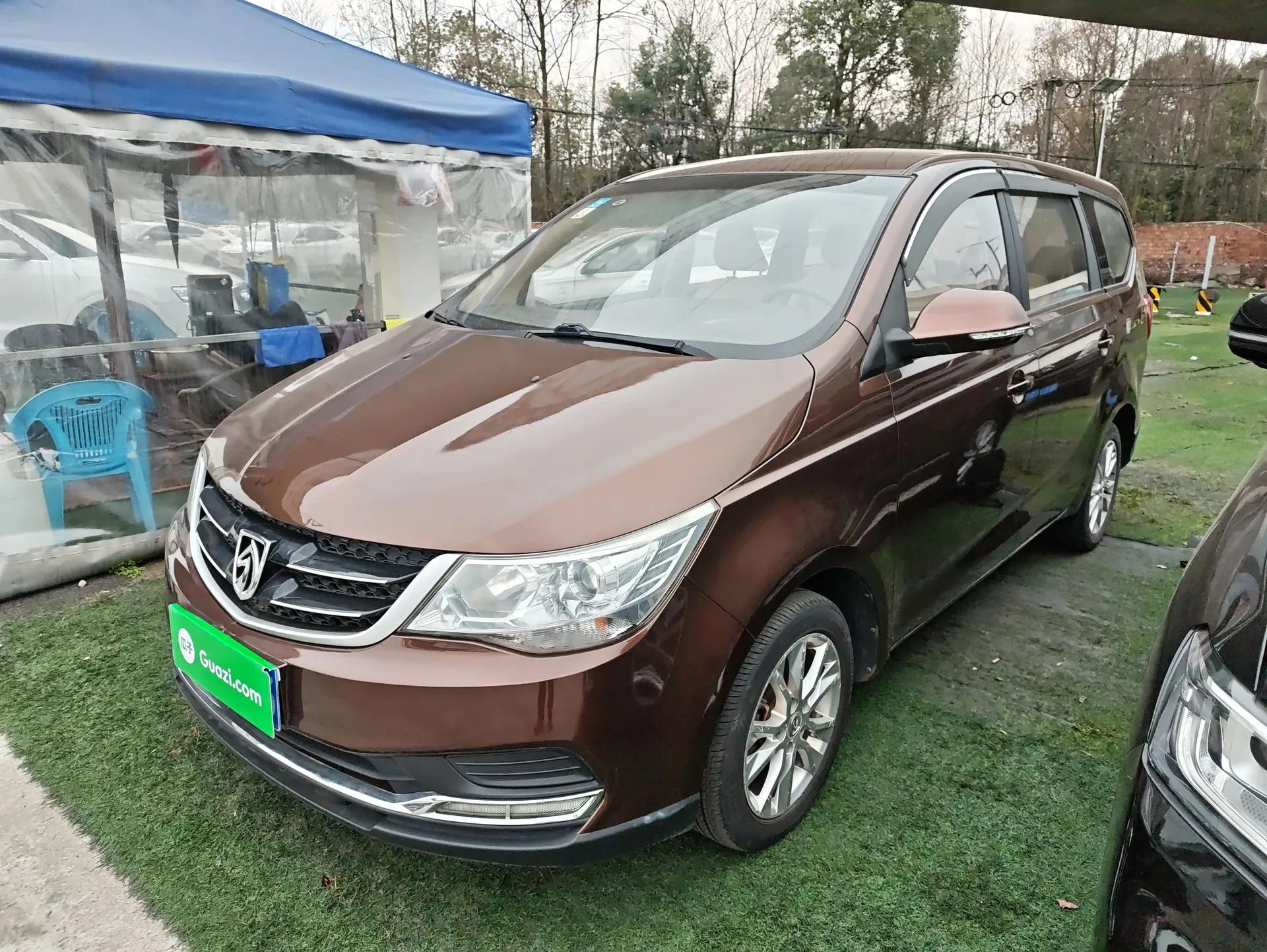 Baojun 730 2016 Revised 1.5L Manual Standard Version 7 Seats China V Emission Standard — миниатюра 1