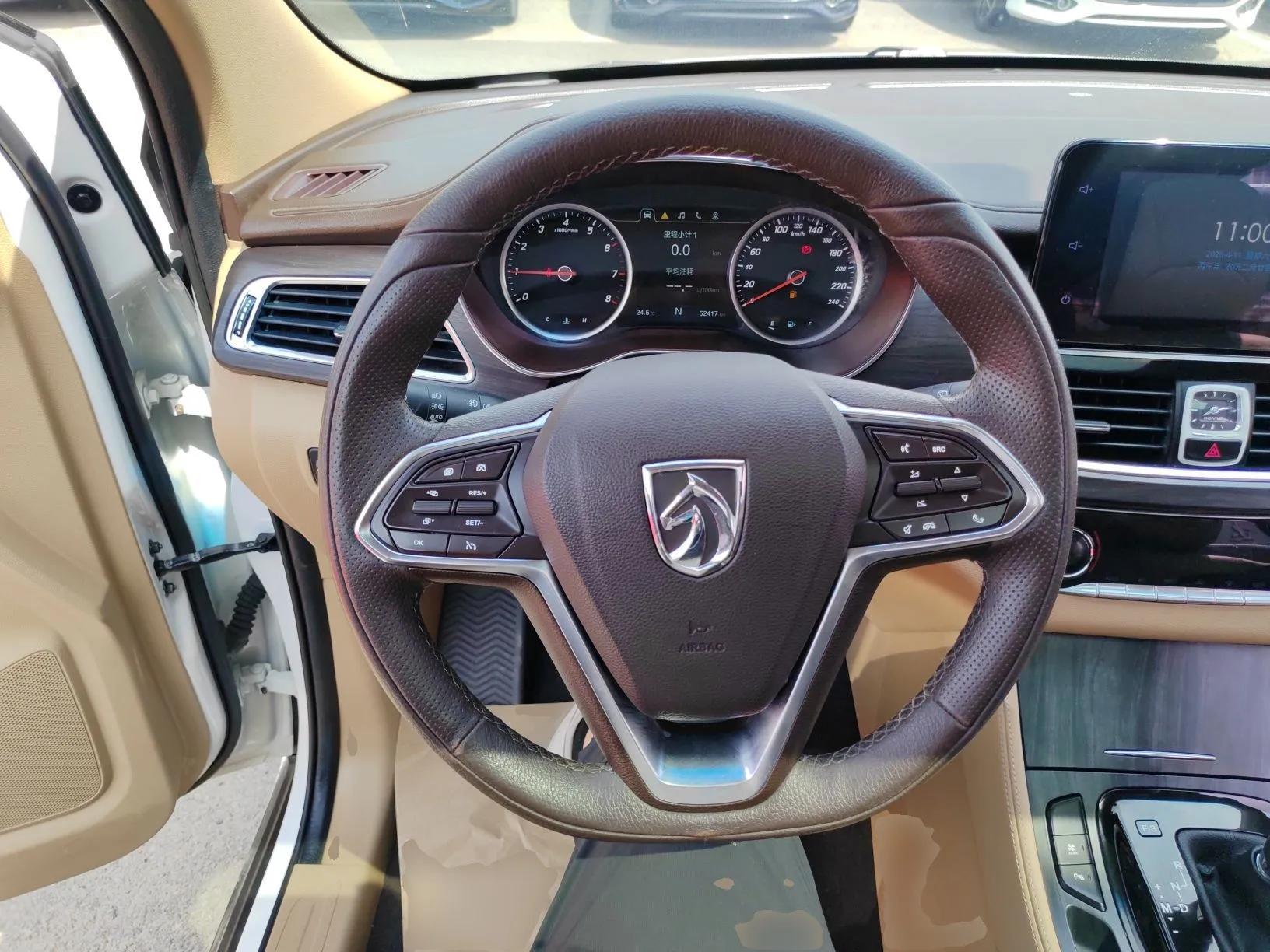 Baojun 730 2017 1.8L iAMT Prestige Version 7 Seats — миниатюра 14