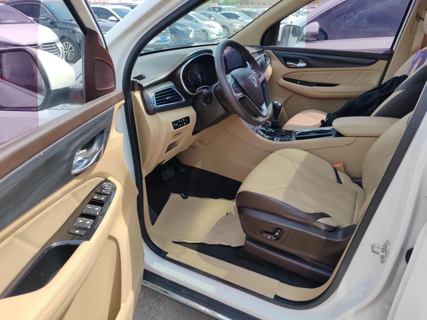 Baojun 730 2017 1.8L iAMT Prestige Version 7 Seats — миниатюра 19