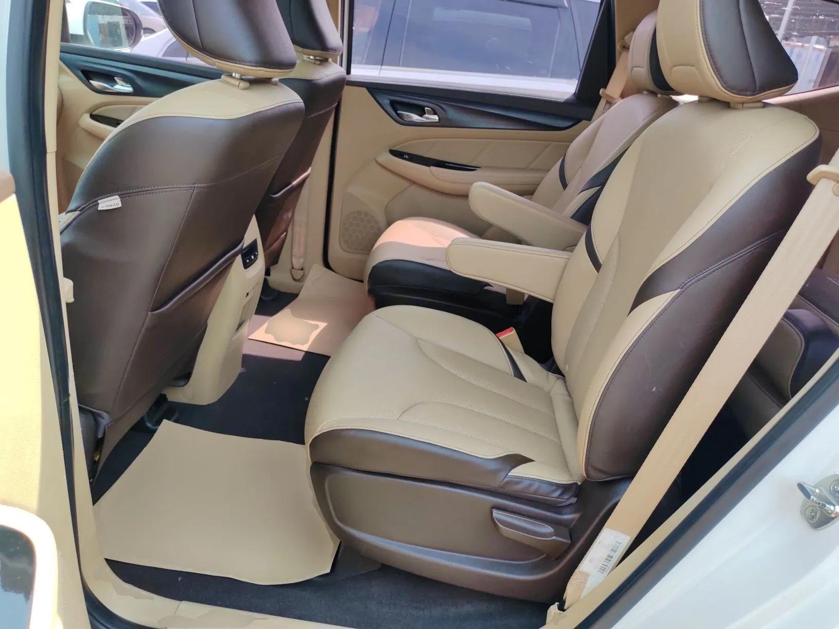Baojun 730 2017 1.8L iAMT Prestige Version 7 Seats — миниатюра 20
