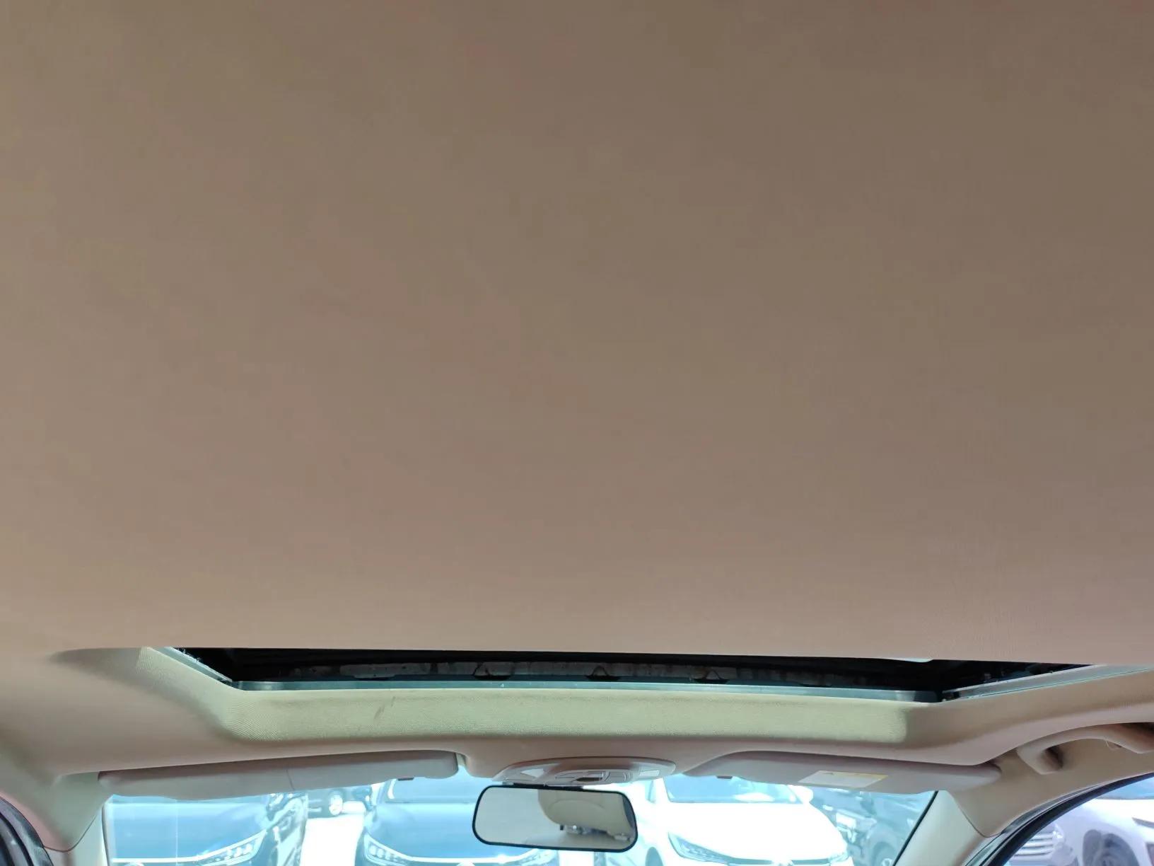 Baojun 730 2017 1.8L iAMT Prestige Version 7 Seats — миниатюра 21