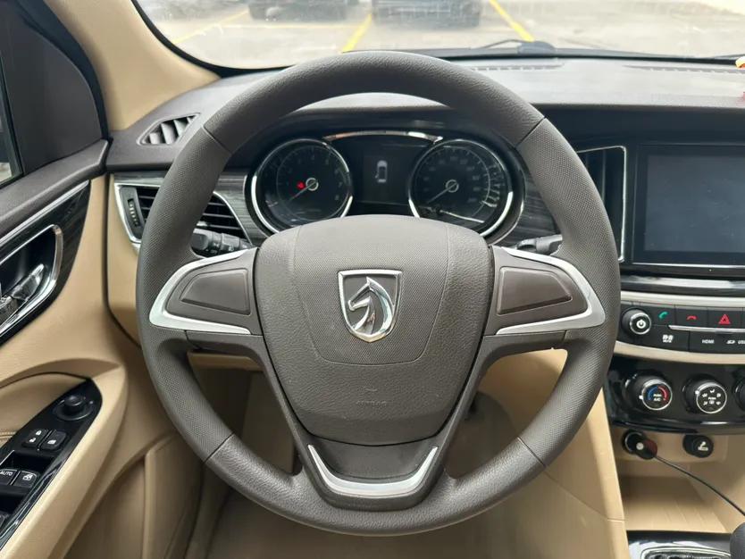 Baojun 730 2016 1.5L Manual Comfort Version 7 Seats China V Emission Standard — миниатюра 11