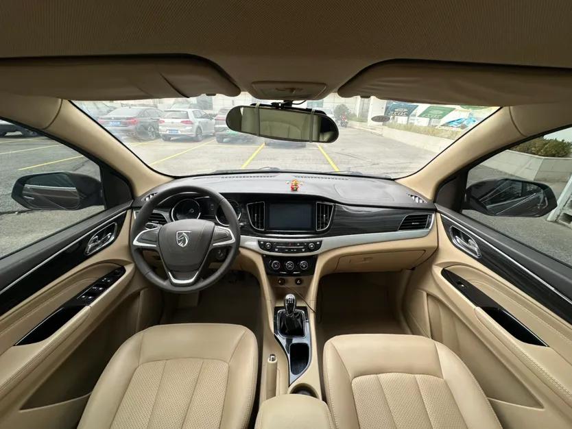Baojun 730 2016 1.5L Manual Comfort Version 7 Seats China V Emission Standard — миниатюра 20