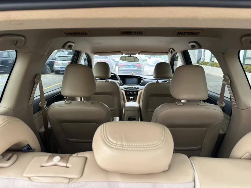 Baojun 730 2016 1.5L Manual Comfort Version 7 Seats China V Emission Standard — миниатюра 25