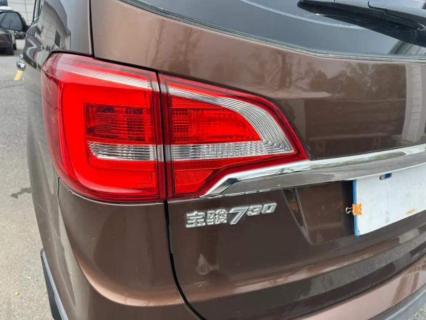 Baojun 730 2016 1.5L Manual Comfort Version 7 Seats China V Emission Standard — миниатюра 9