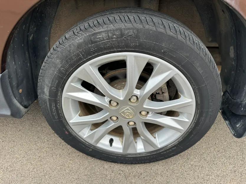 Baojun 730 2016 1.5L Manual Comfort Version 7 Seats China V Emission Standard — миниатюра 10