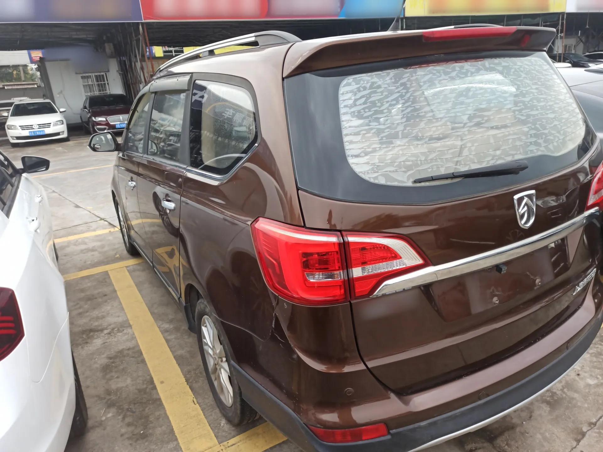 Baojun 730 2016 1.5T Manual Comfort Version 7 Seats — миниатюра 4