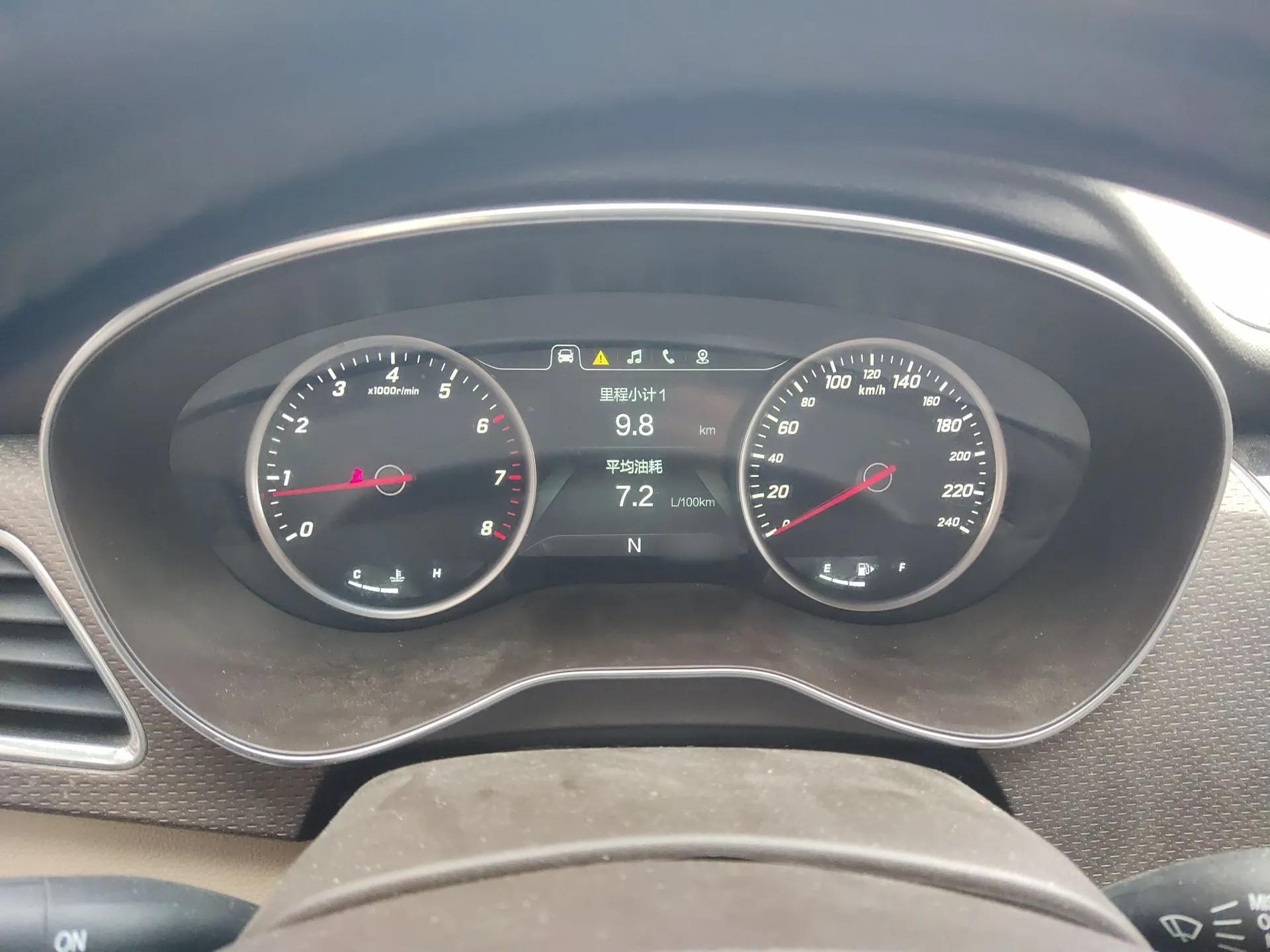 Baojun 730 2017 1.8L iAMT Luxury Version 7-Seater — миниатюра 8