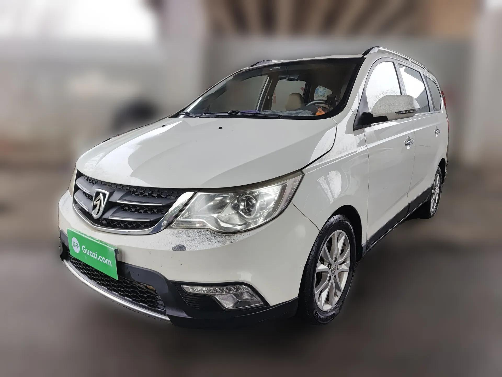 Baojun 730 2015 1.8L Manual Comfort ESP Version 7-seater — миниатюра 1