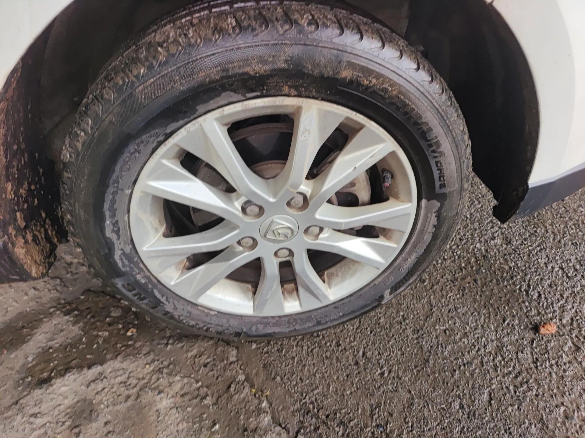 Baojun 730 2015 1.8L Manual Comfort ESP Version 7-seater — миниатюра 2