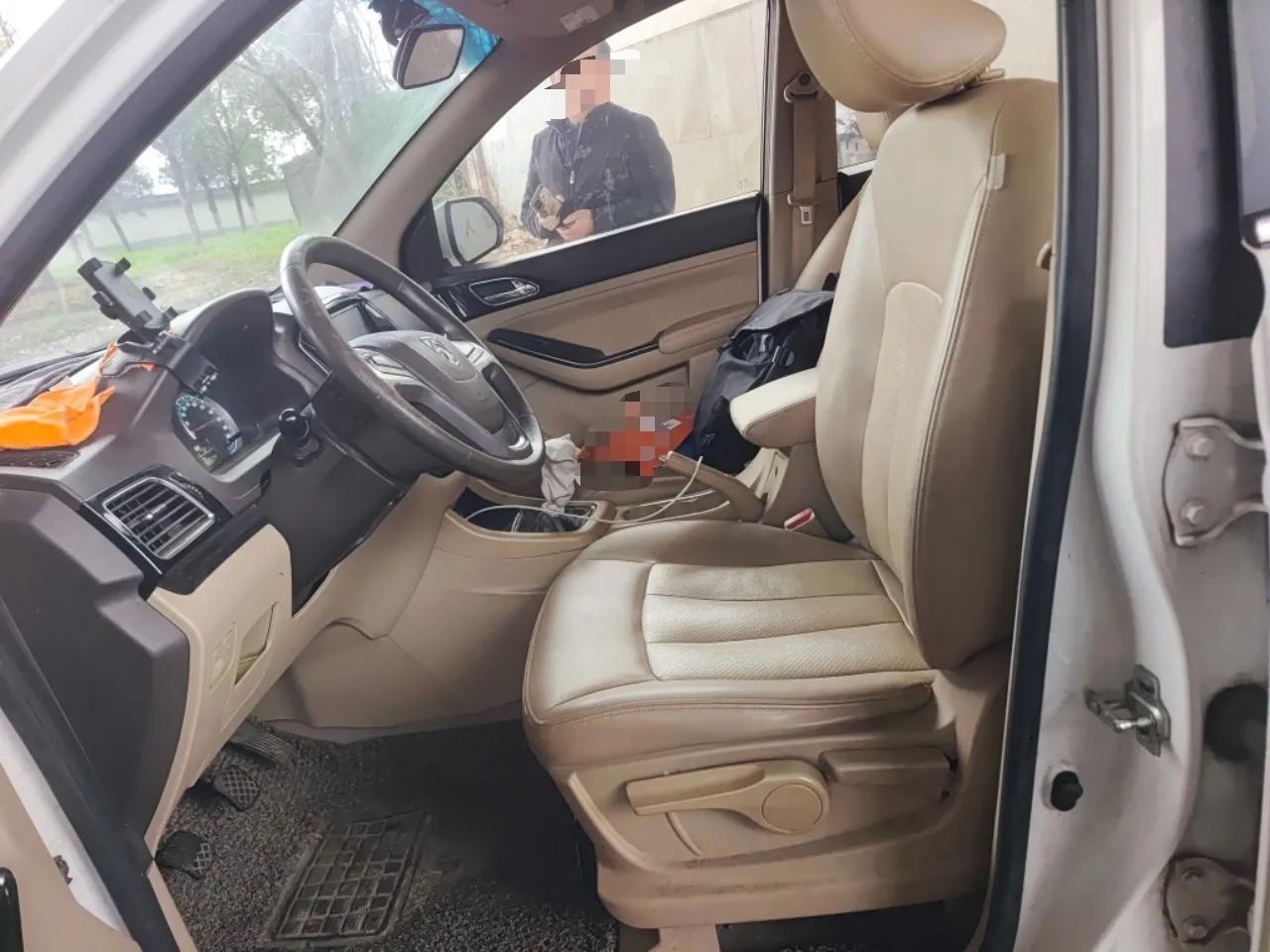 Baojun 730 2015 1.8L Manual Comfort ESP Version 7-seater — миниатюра 12