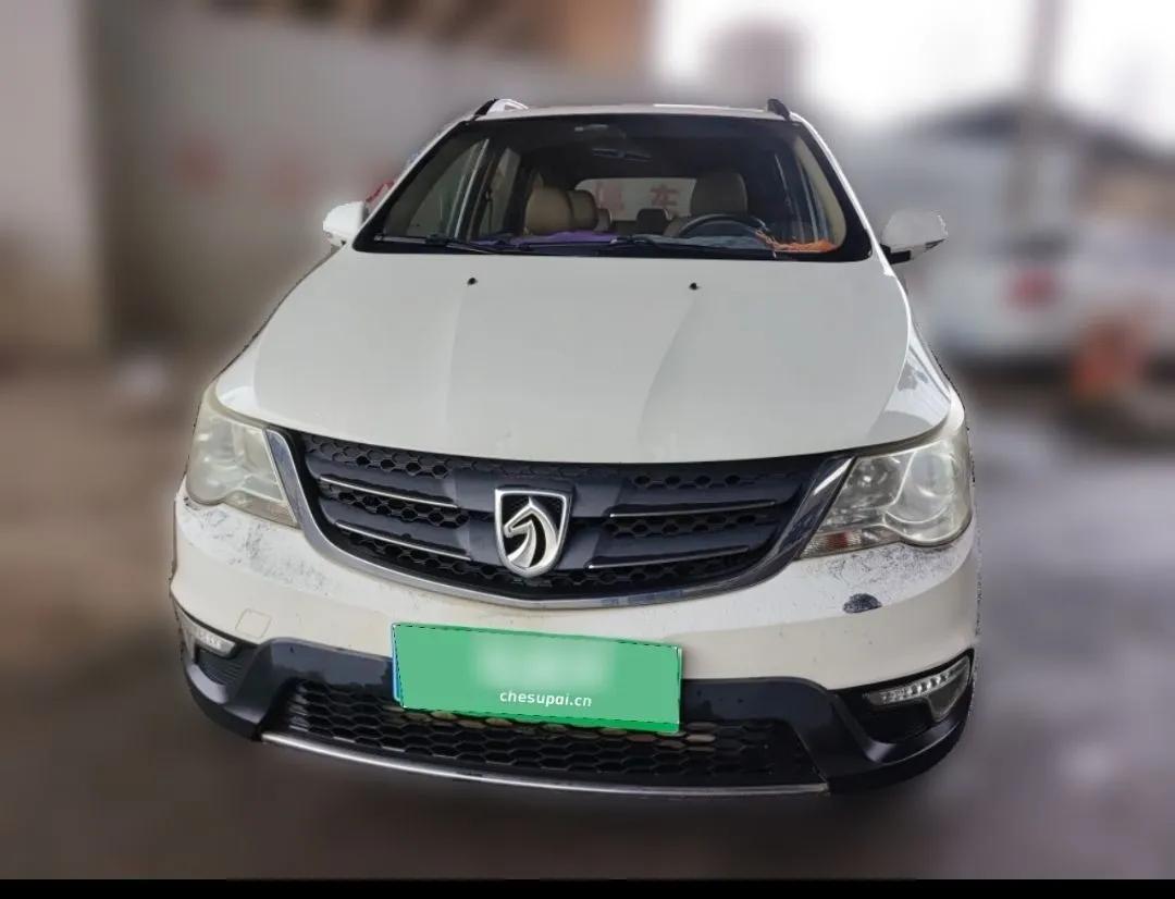 Baojun 730 2015 1.8L Manual Comfort ESP Version 7-seater — миниатюра 4