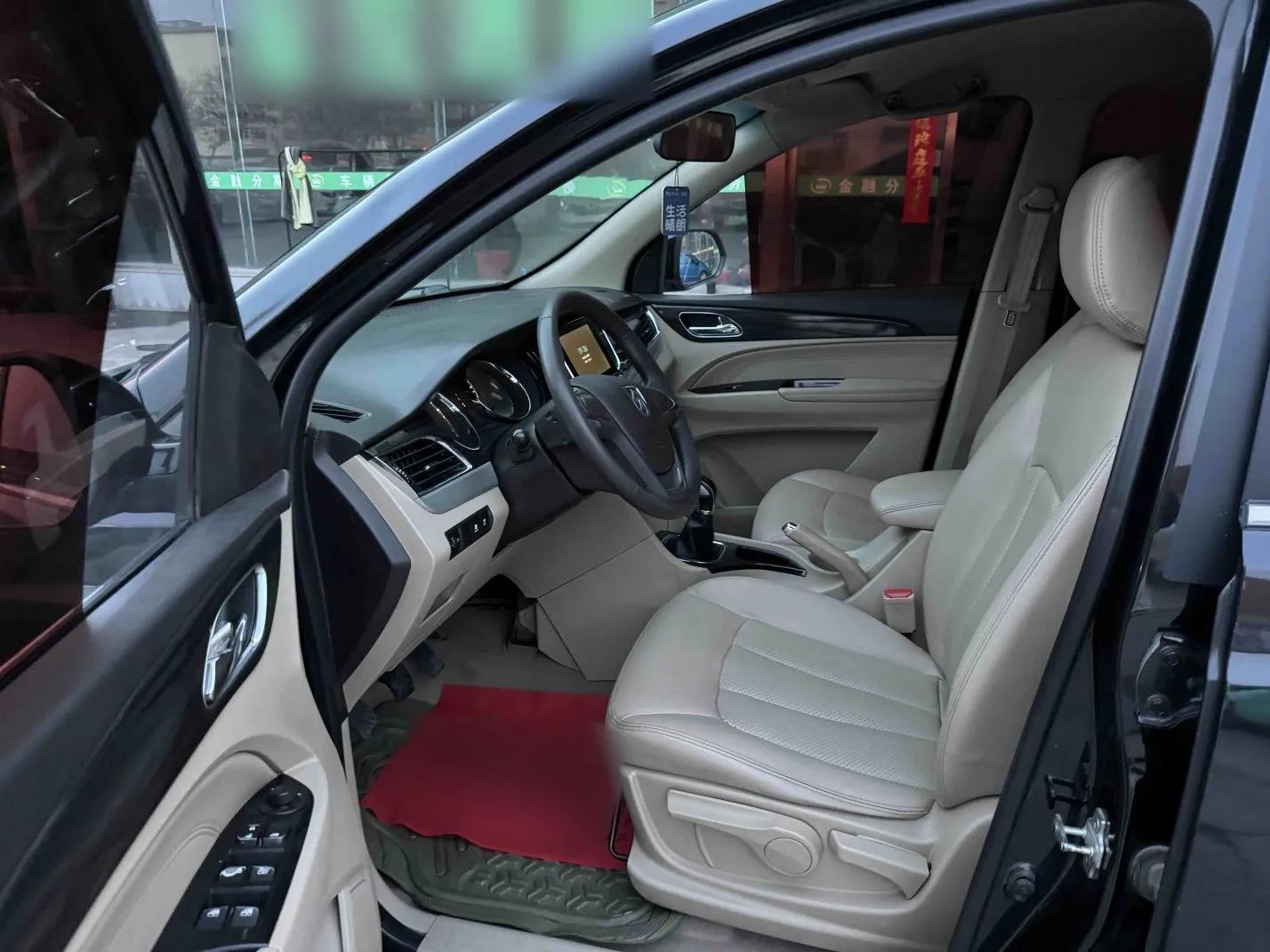 Baojun 730 2016 1.5L Manual Comfort Version 7 Seats China V Emission Standard — миниатюра 20