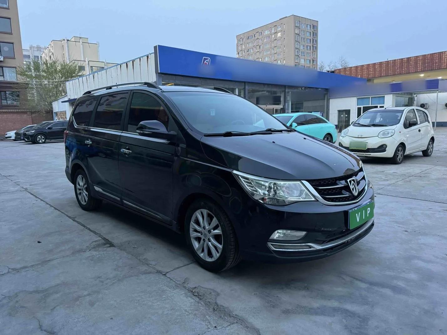 Baojun 730 2016 1.5L Manual Comfort Version 7 Seats China V Emission Standard — миниатюра 3