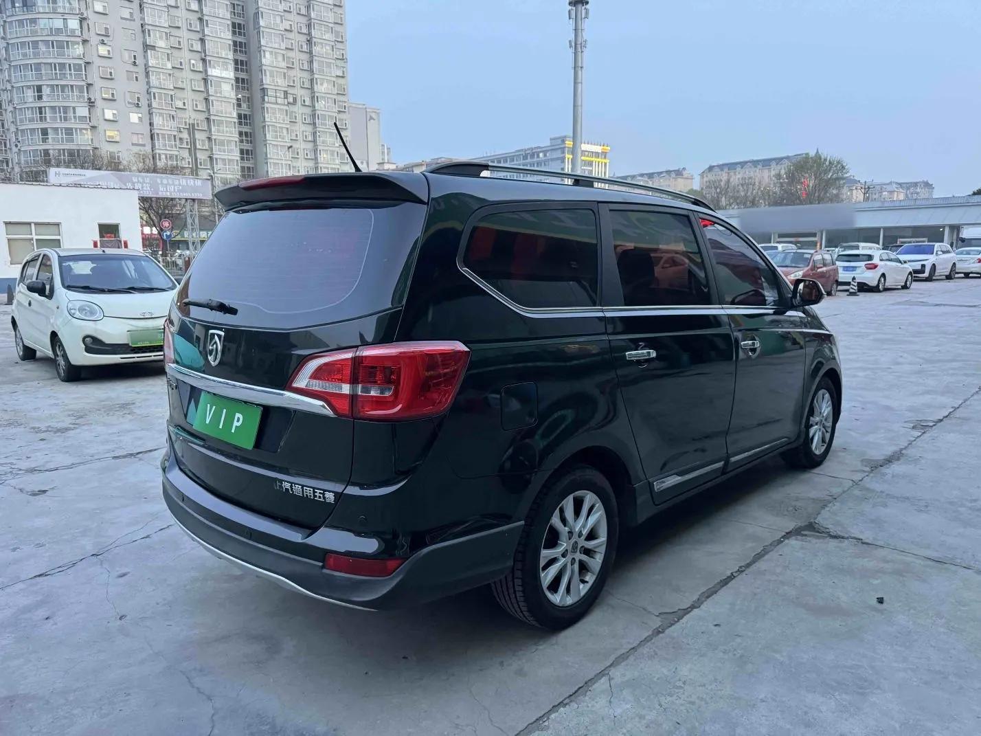 Baojun 730 2016 1.5L Manual Comfort Version 7 Seats China V Emission Standard — миниатюра 6