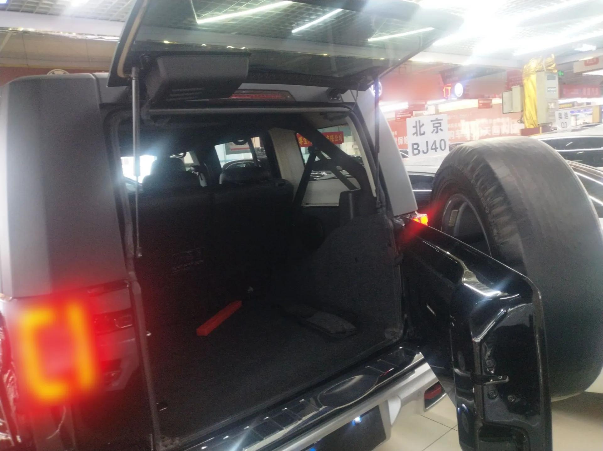 BAIC Off-Road BJ40 2020 2.0T Automatic Four-Wheel Drive Urban Hunter Edition Chivalrous Type — миниатюра 22
