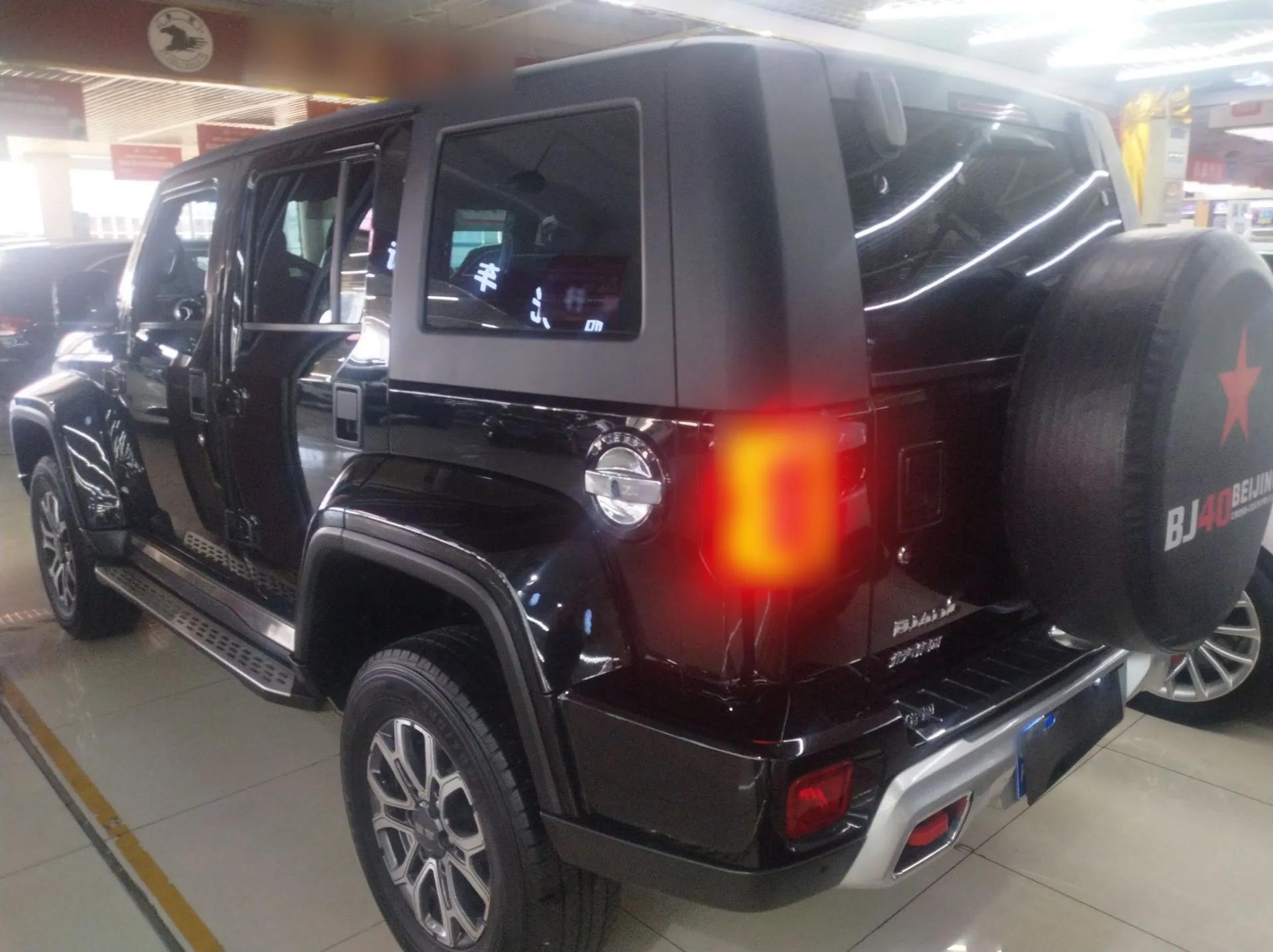 BAIC Off-Road BJ40 2020 2.0T Automatic Four-Wheel Drive Urban Hunter Edition Chivalrous Type — миниатюра 4