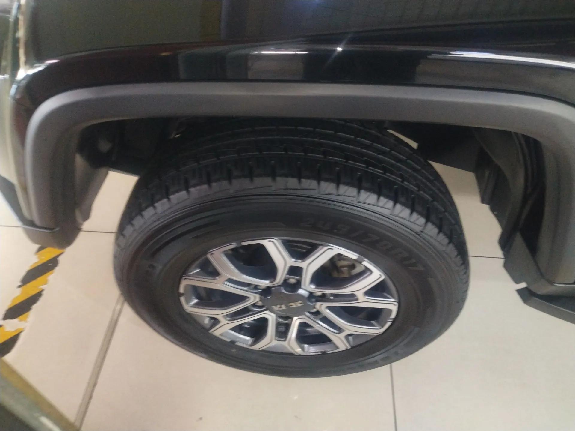 BAIC Off-Road BJ40 2020 2.0T Automatic Four-Wheel Drive Urban Hunter Edition Chivalrous Type — миниатюра 8