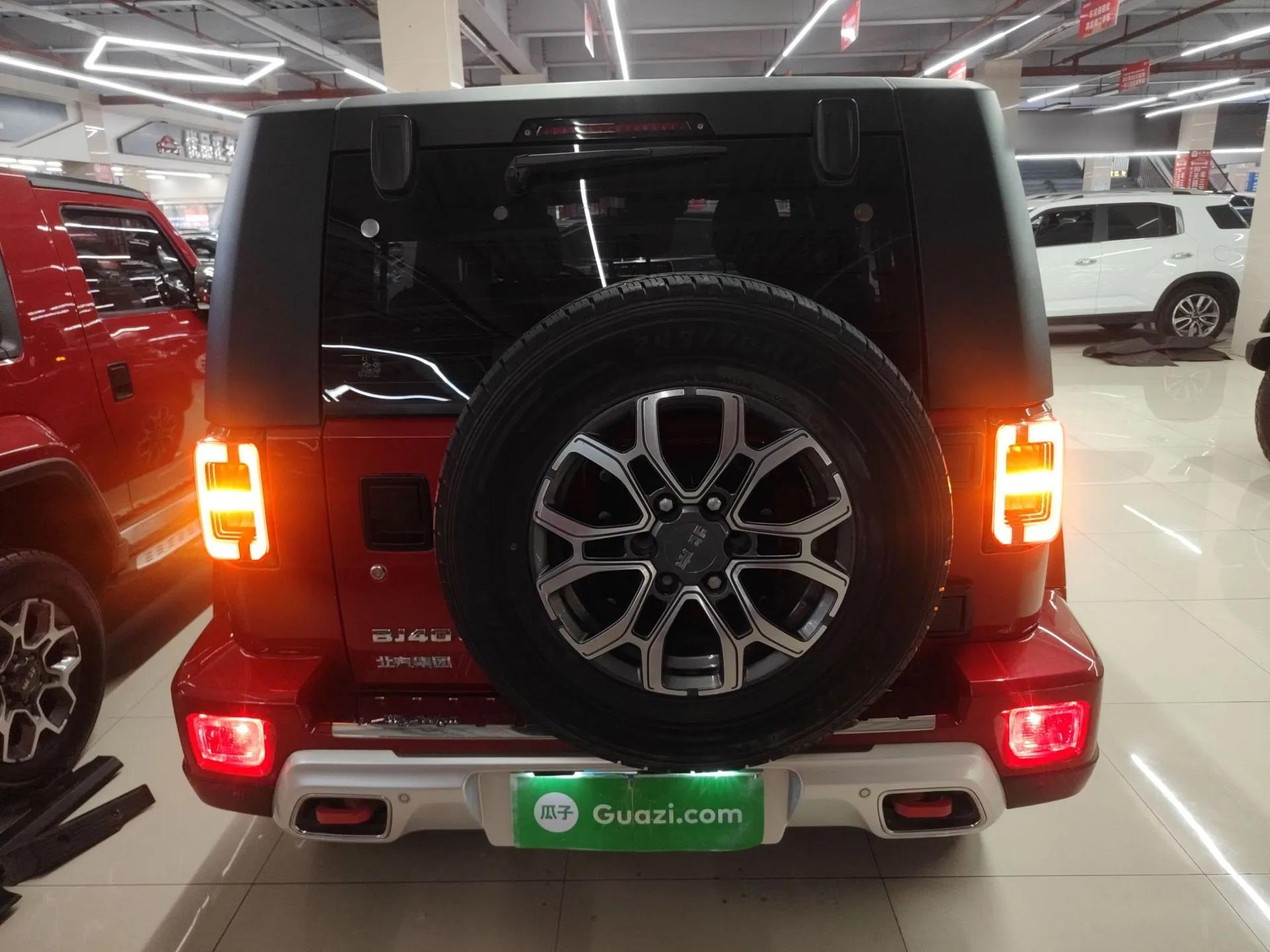 BAIC Off-Road BJ40 2020 2.0T Automatic Four-Wheel Drive Urban Hunter Edition Chivalrous Type — миниатюра 3