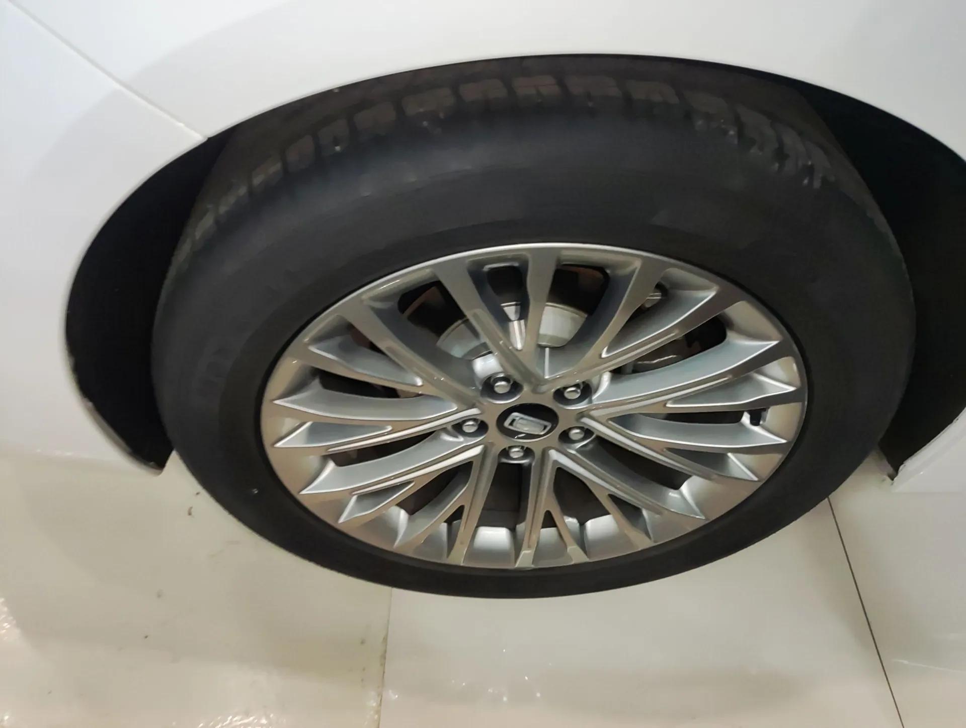 Bestune B70 2023 Third Generation 1.5T Automatic Enjoyment Version — миниатюра 4