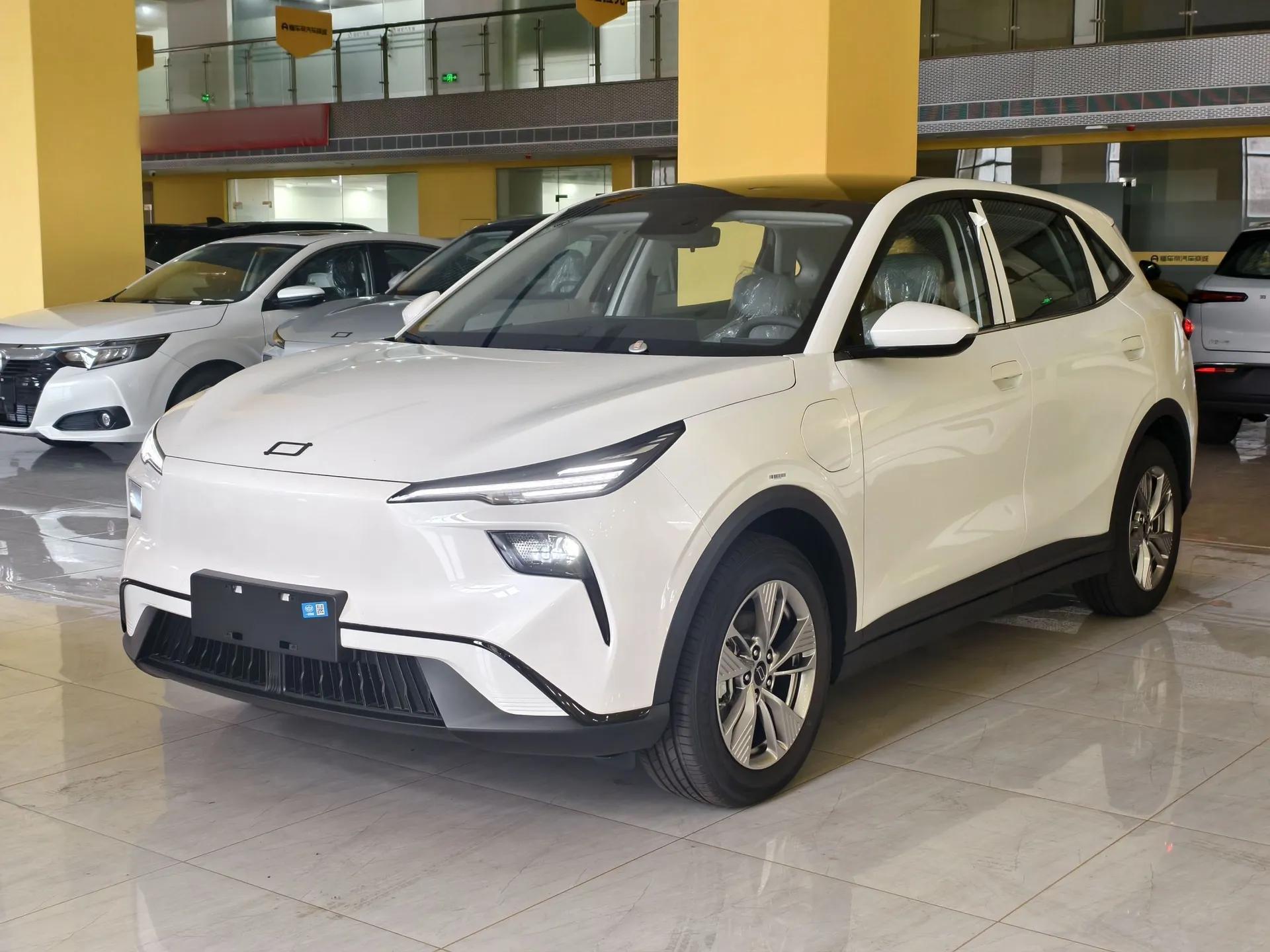 Bestune Yueyi 03 2025 445km Joyful Edition — миниатюра 1