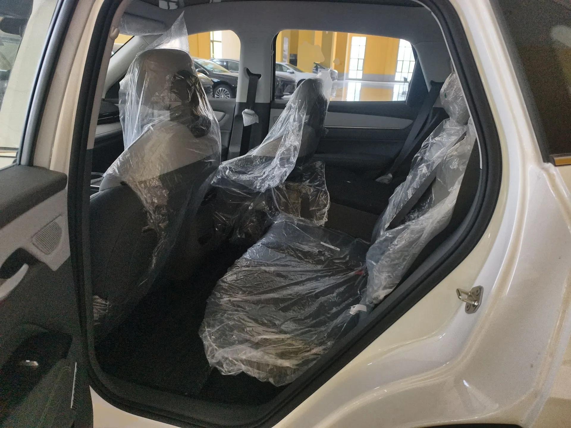 Bestune Yueyi 03 2025 445km Joyful Edition — миниатюра 20