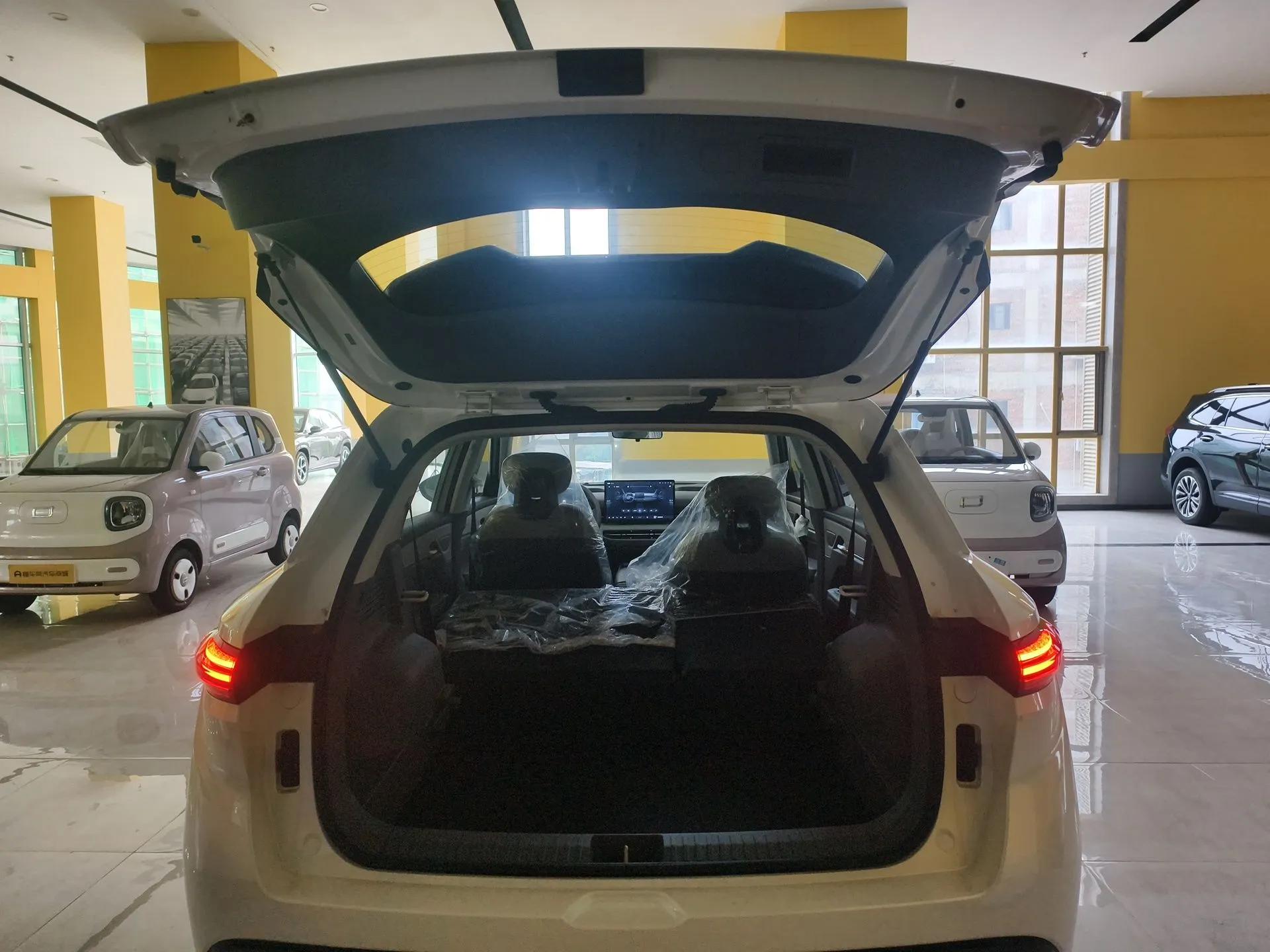 Bestune Yueyi 03 2025 445km Joyful Edition — миниатюра 22