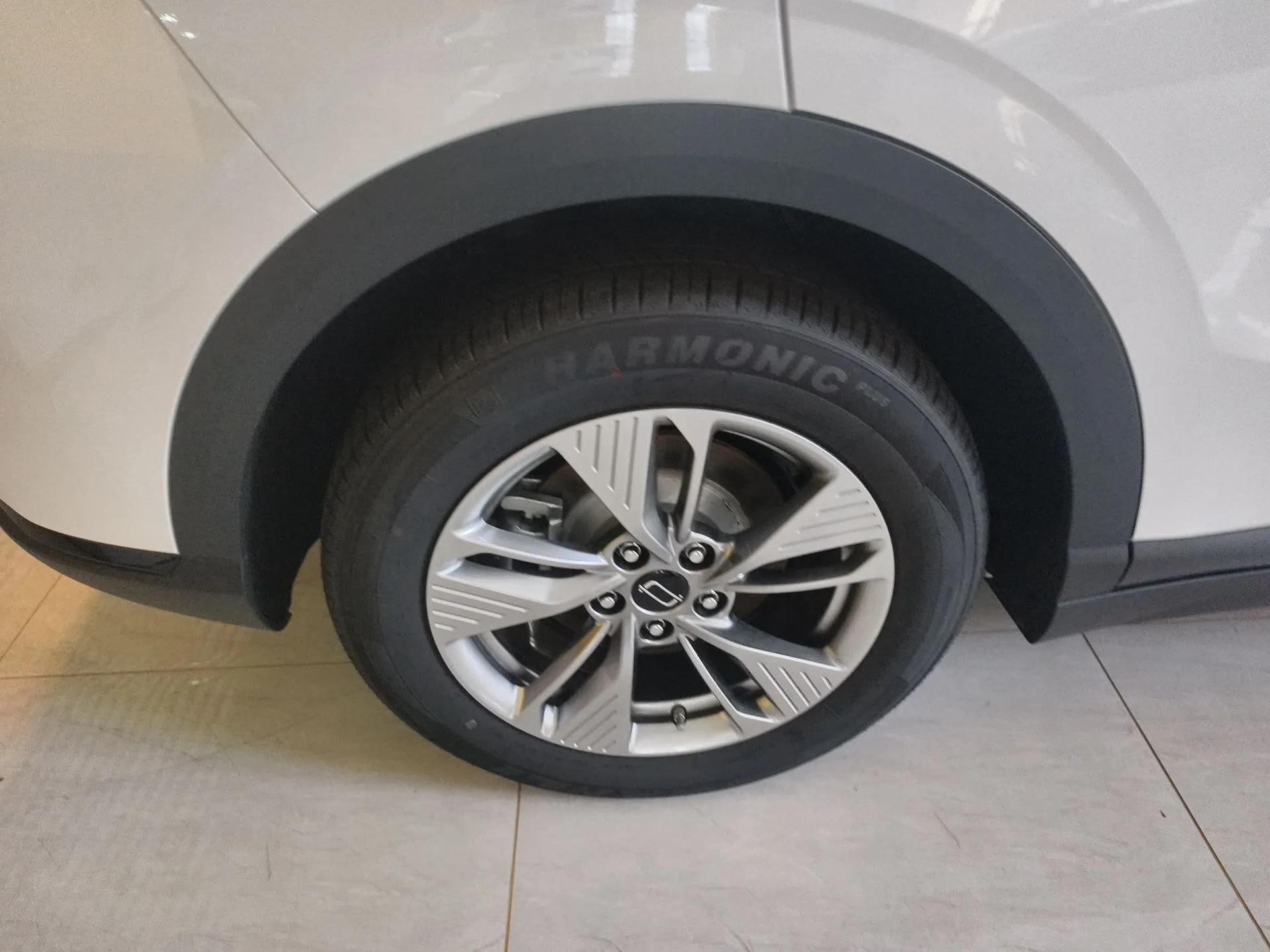 Bestune Yueyi 03 2025 445km Joyful Edition — миниатюра 10