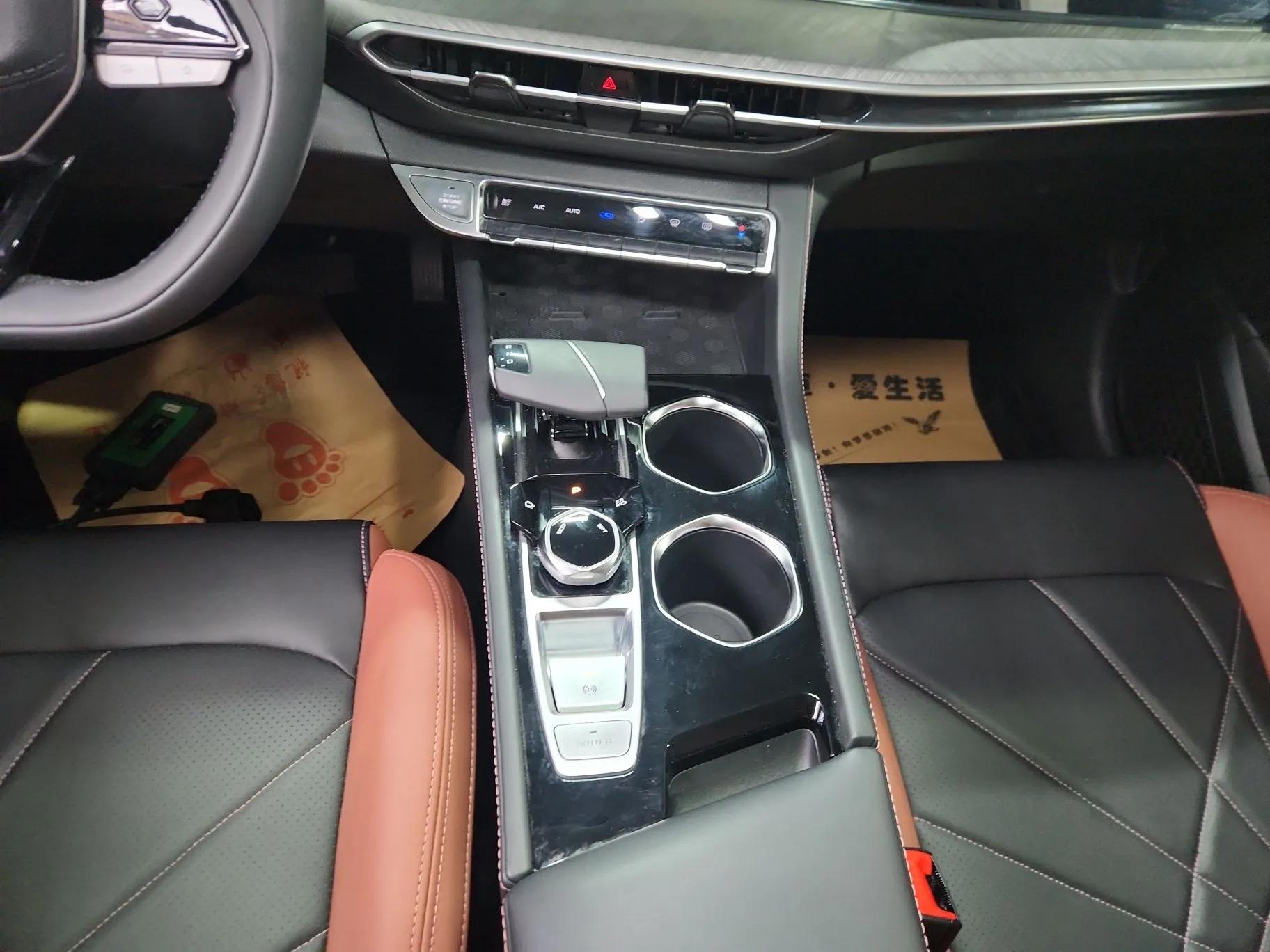 CHANGAN Eado 2022 PLUS Blue Whale NE 1.4T GDI DCT Flagship Edition — миниатюра 17